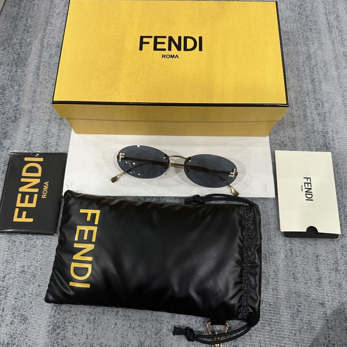 Fendi FENDI FE4075US 30V SUNGLASSES Size ONE SIZE - 2 Thumbnail