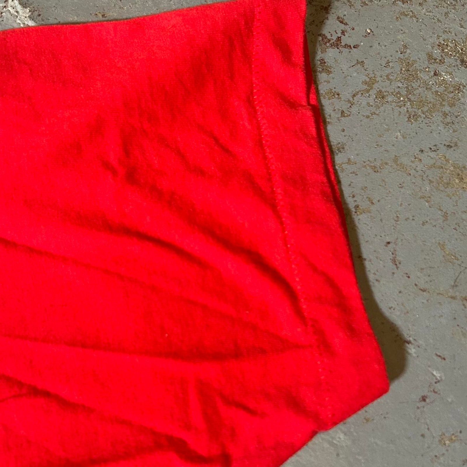 Fruit Of The Loom 90s red brownsville village theatre Size US XL / EU 56 / 4 - 4 Thumbnail