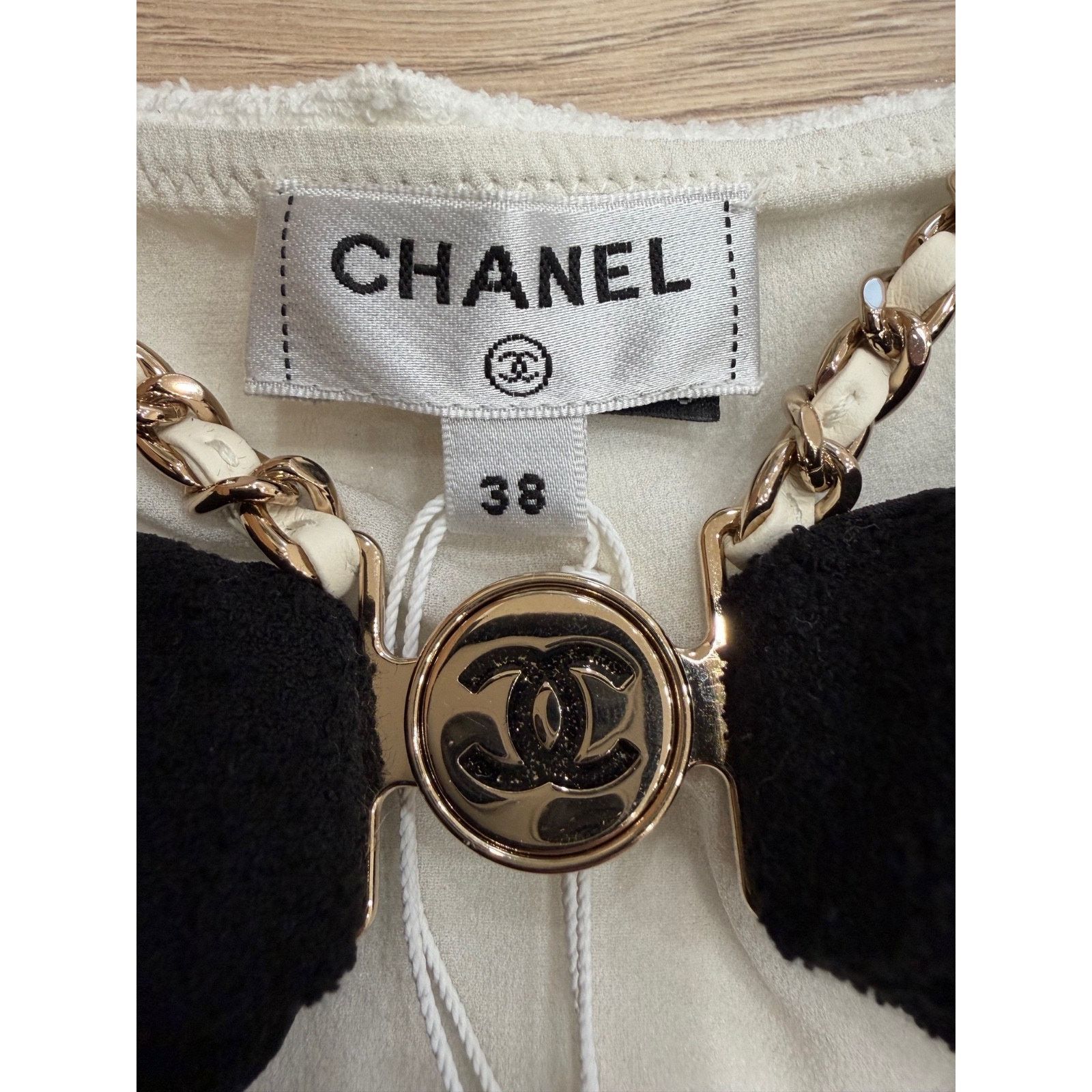 Chanel Chanel 22S Black White Gold Chain CC Logo Top Bra 38 Size XS / US 0-2 / IT 36-38 - 6 Thumbnail