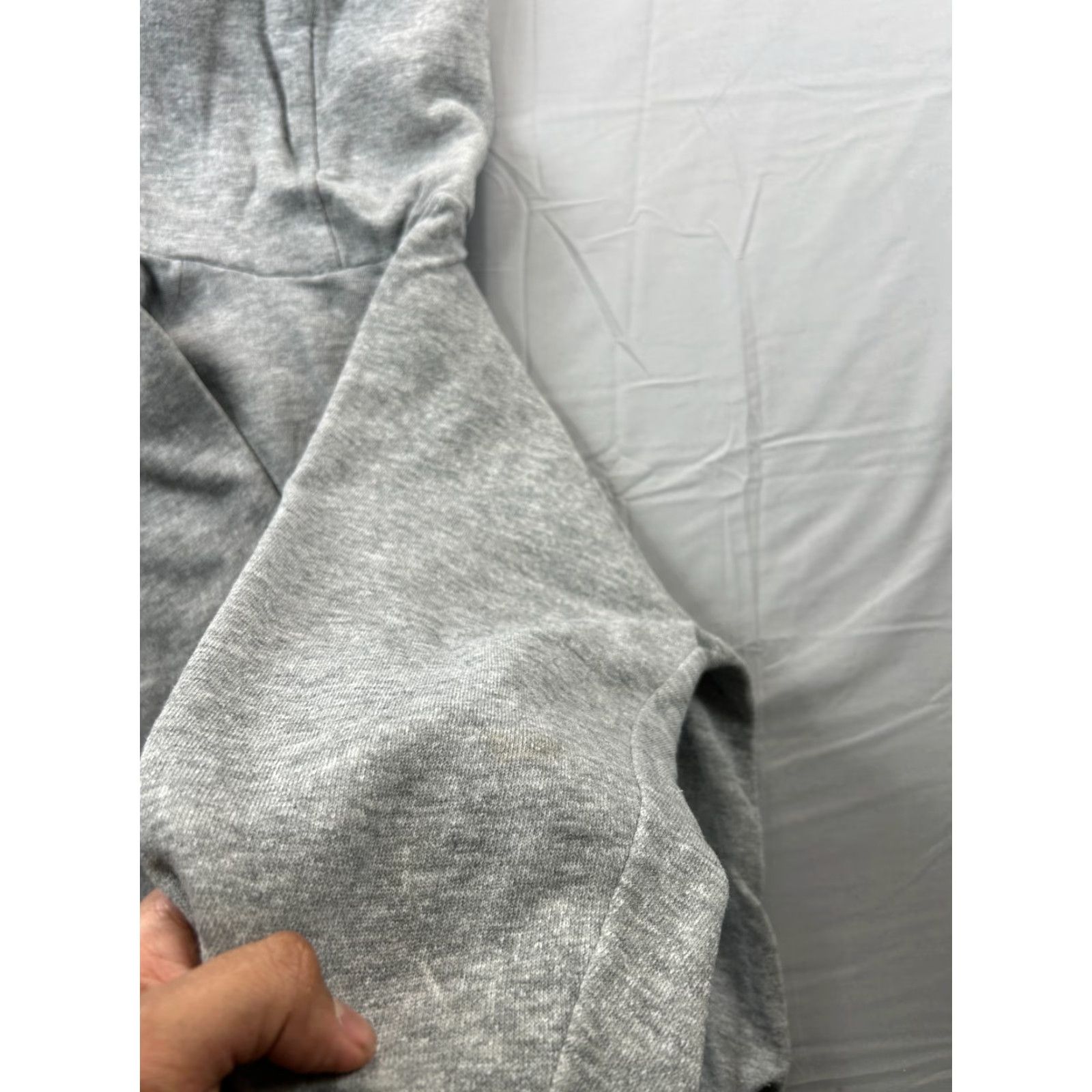 Vintage VINTAGE Hoodie 70s 80s Gray Small Men's Unbranded Pullover Sweatshirt Fleece Kangaroo Pocket Hooded Crew Neck Long Sleeve Cotton Branding: None Size US S / EU 44-46 / 1 - 7 Thumbnail