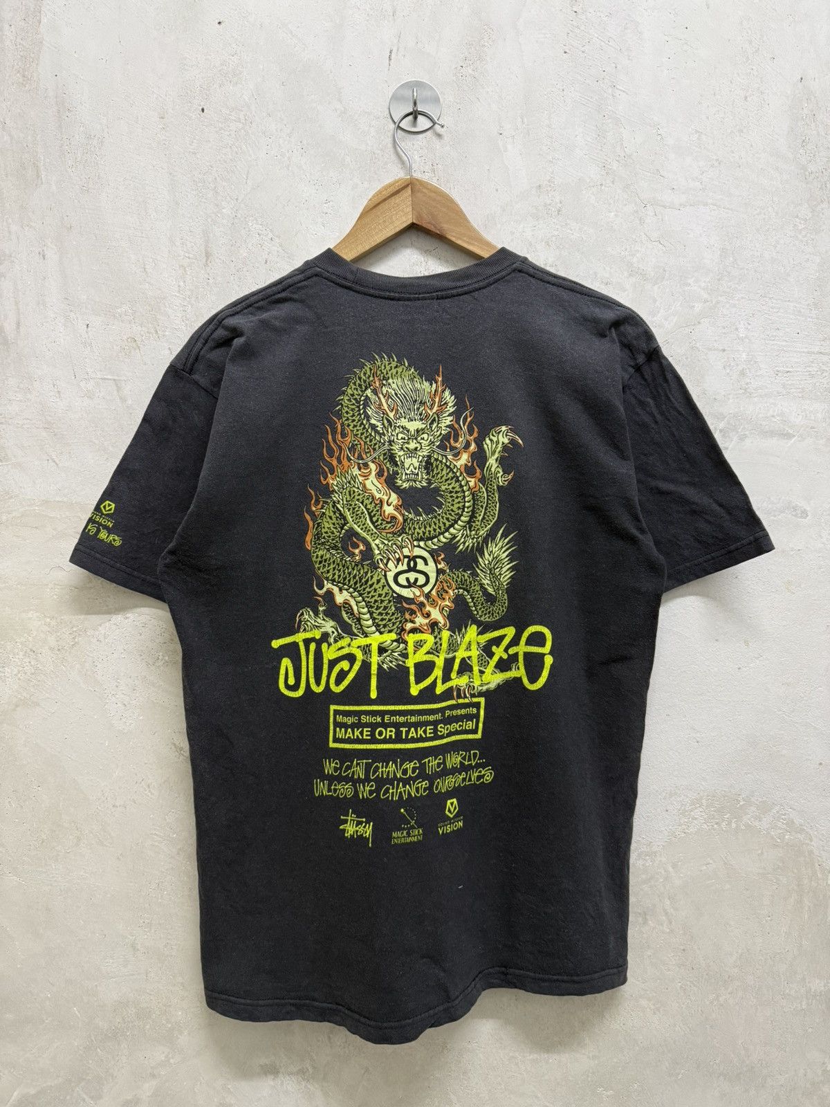 Stussy 2000s Stussy Dragon X Magic Stick X Just Blaze Sun Faded Tee Size US M / EU 48-50 / 2 - 1 Thumbnail
