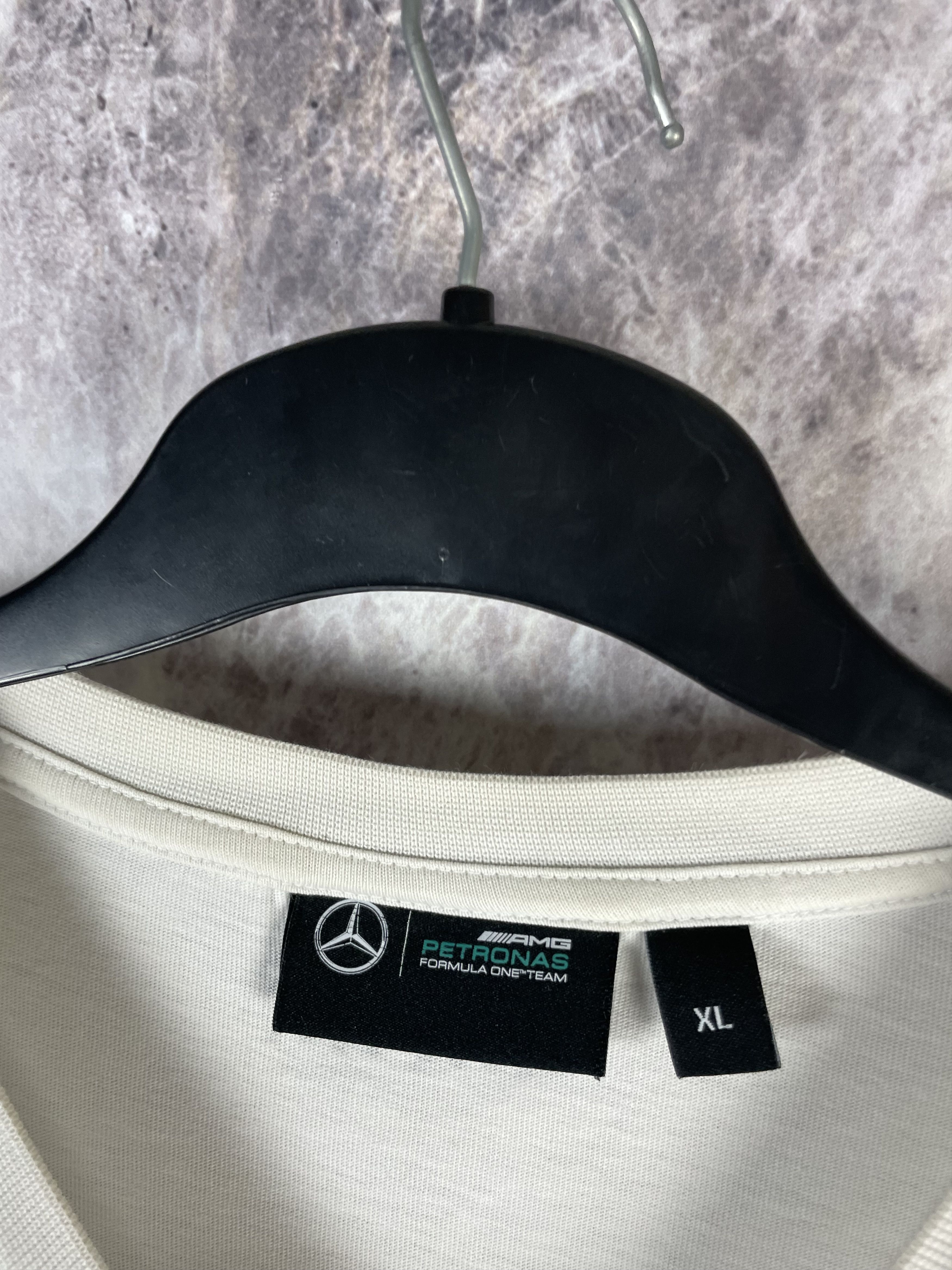 Mercedes-Benz Mercedes Benz Petronas Formula 1 Team Tee shirt Size US XL / EU 56 / 4 - 5 Thumbnail