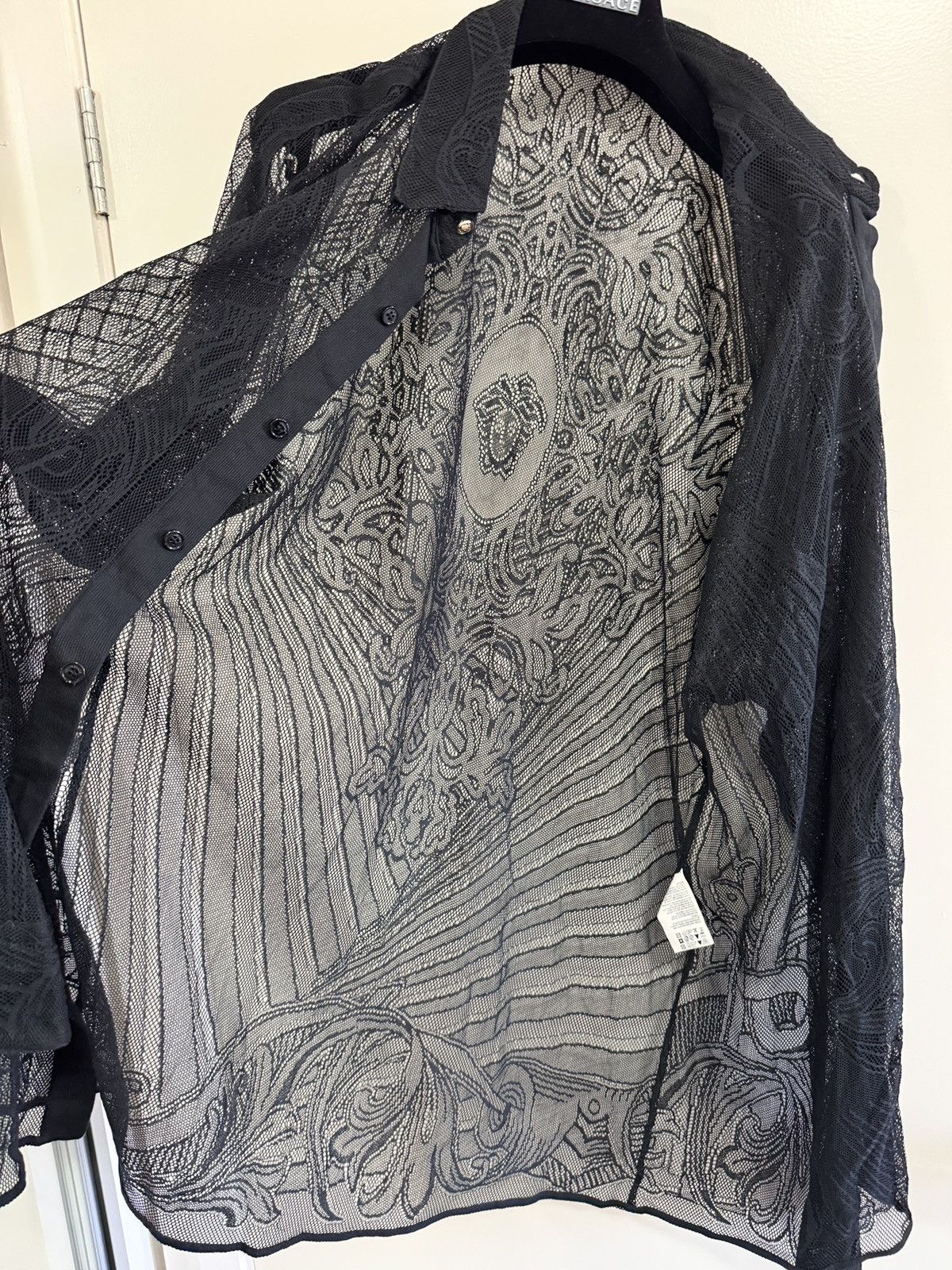 Versace SS12 Runway Lace Shirt Black Medusa French Lace Sheer 38 Size US M / EU 48-50 / 2 - 12 Thumbnail