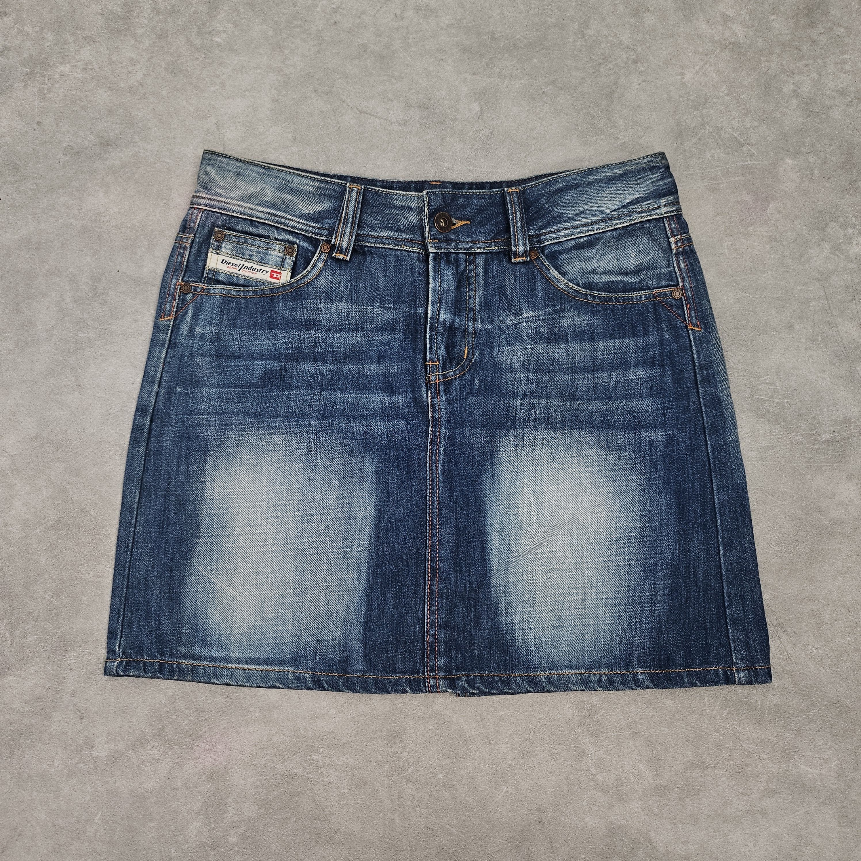 Diesel Diesel wonder woman mini skirt Size 30" / US 8 / IT 44 - 2 Thumbnail