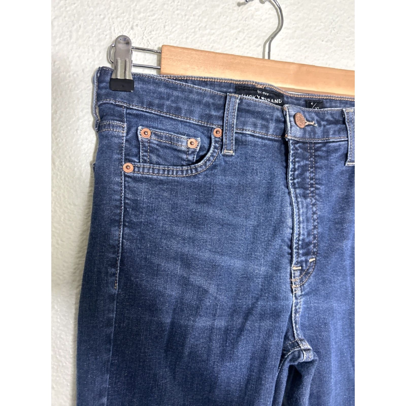 Lucky Brand VINTAGE Lucky Brand Bridgette Skinny Jeans Dark Wash Womens Size 4 Raw Hem Blue 90s Mens Womens Girls Size 27" / US 4 / IT 40 - 4 Thumbnail