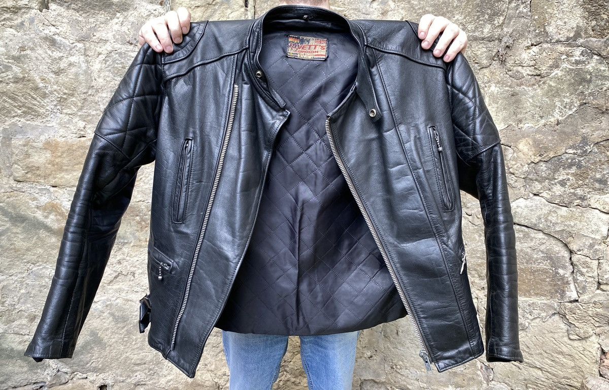 Vintage Vintage 80s Rivetts London Leather Biker Jacket Cafe Racer Size US L / EU 52-54 / 3 - 14 Thumbnail