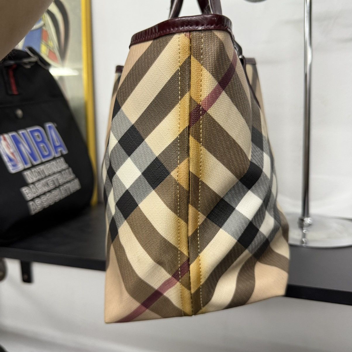 Burberry Vintage Burberry Nova Check Top Handle Bag Size ONE SIZE - 6 Thumbnail