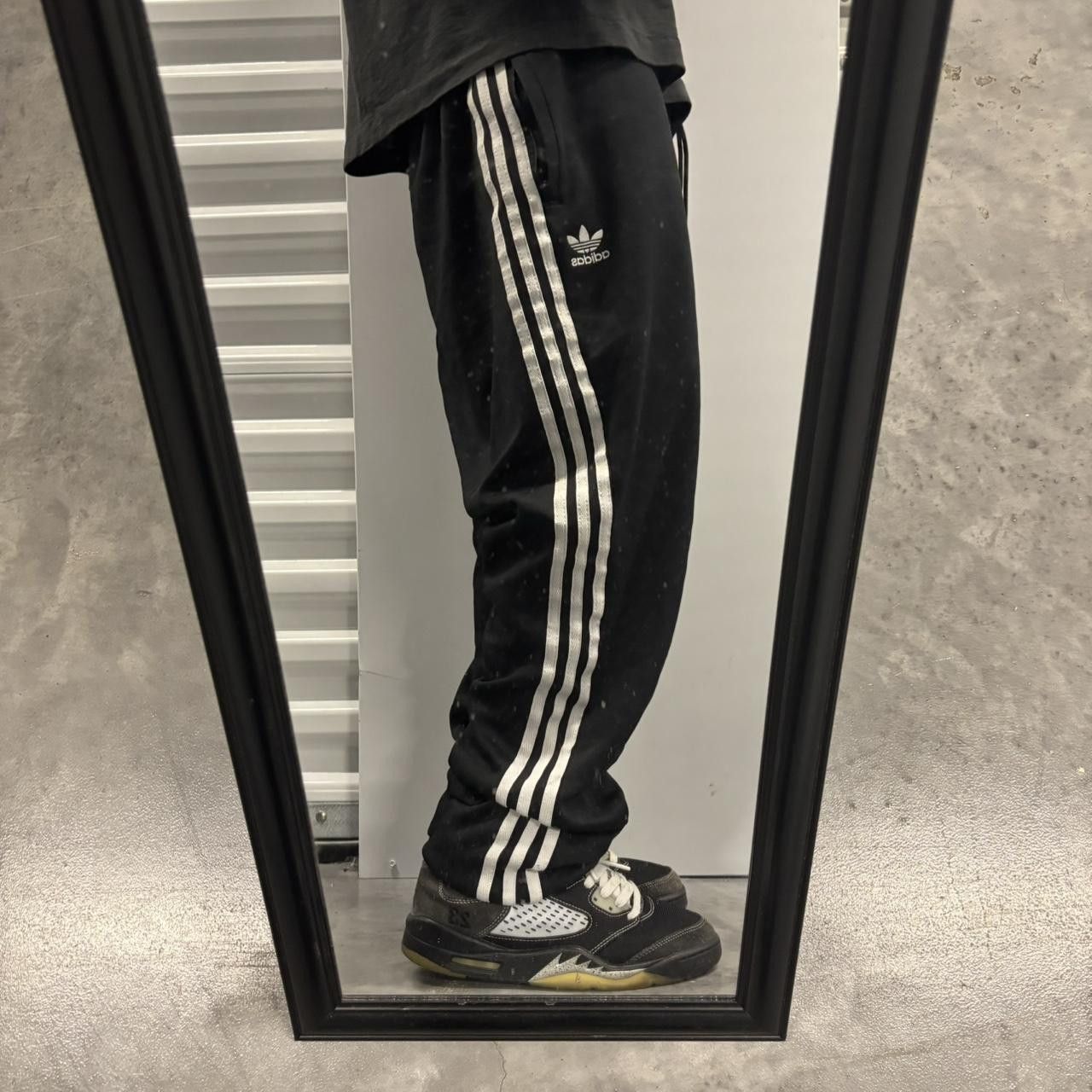 Adidas × Vintage Crazy Vintage Y2K/2000s Black Adidas Striped Streetwear Essential Sweatpants! Size US 36 / EU 52 - 1 Thumbnail
