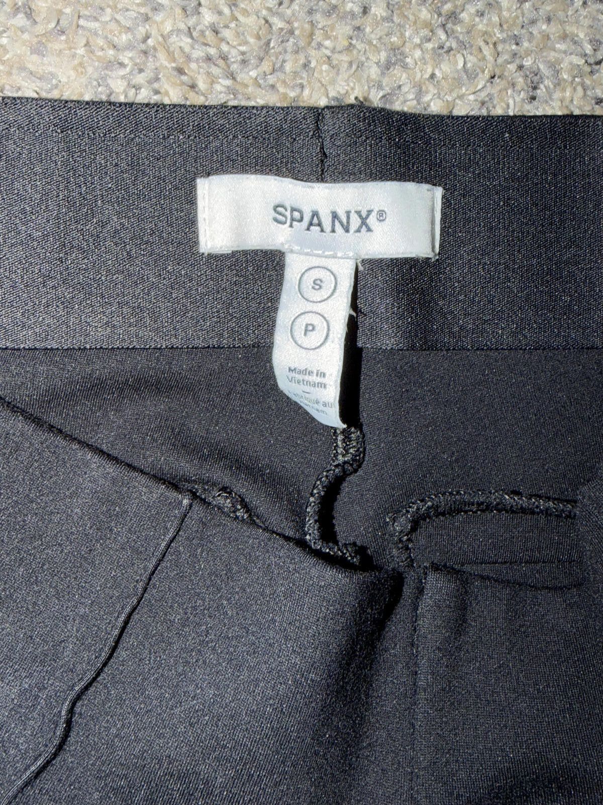 Domenico Spano SPANXsmooth PerfectFit Ponte Micro Flare Pant (SMALL PETITE) Size 28" / US 6 / IT 42 - 3 Thumbnail