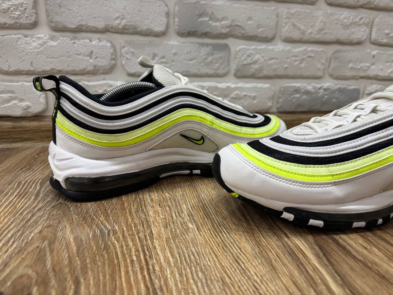Nike NIKE AIR MAX 97 SE VOLT TRAINERS Size US 11 / EU 44 - 8 Thumbnail
