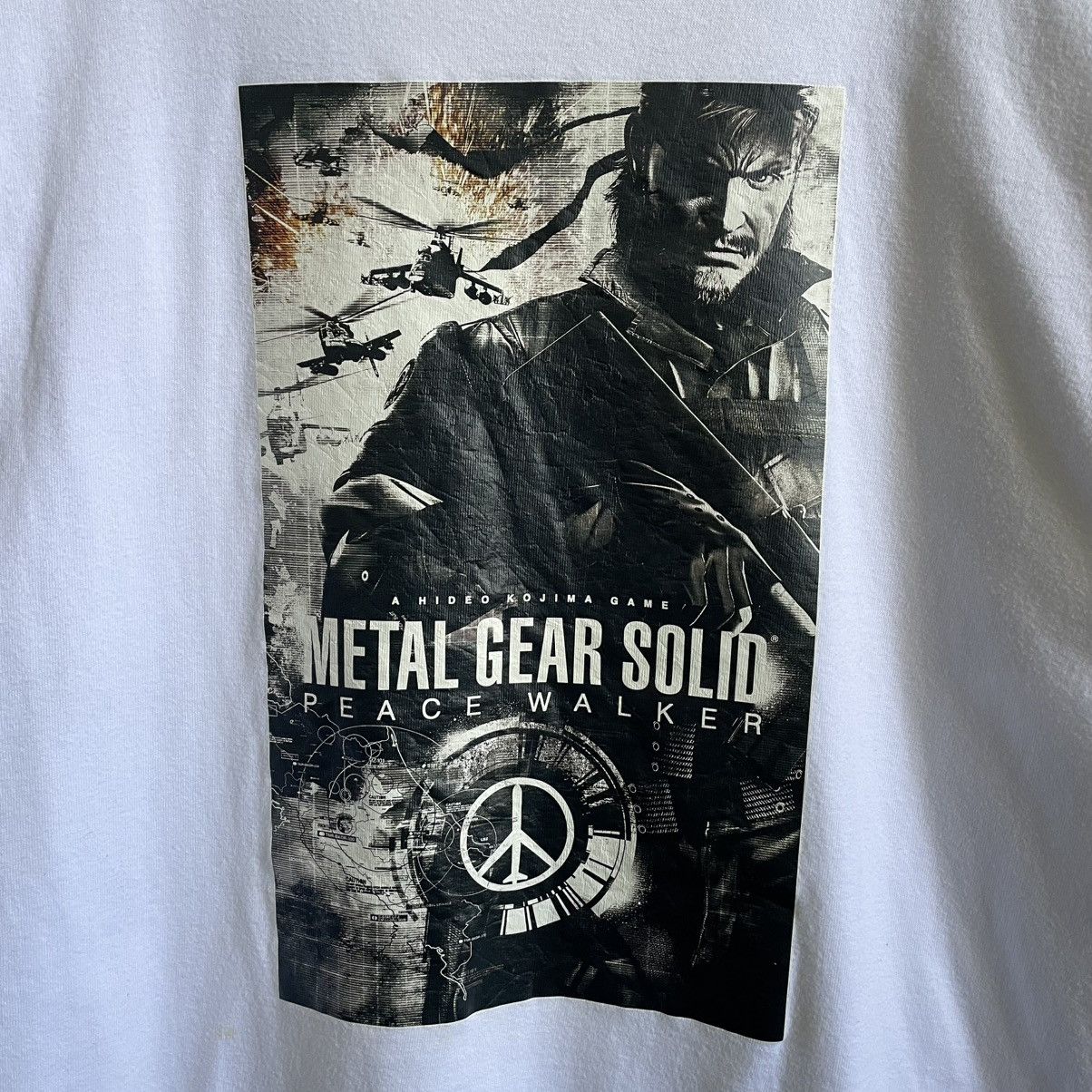 Vintage Vintage Metal Gear Solid World Tour 2010 Tshirt Size US L / EU 52-54 / 3 - 2 Thumbnail