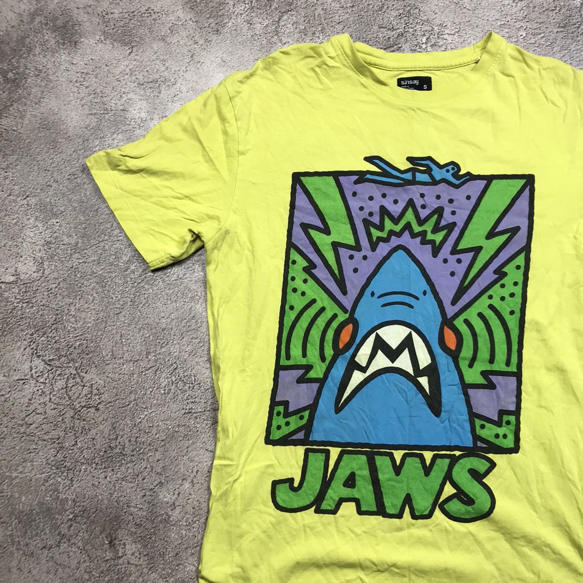 Vintage Vintage Y2K Neon Graphic Tee Jaws Film Shark Skate Slim L Size US L / EU 52-54 / 3 - 2 Thumbnail