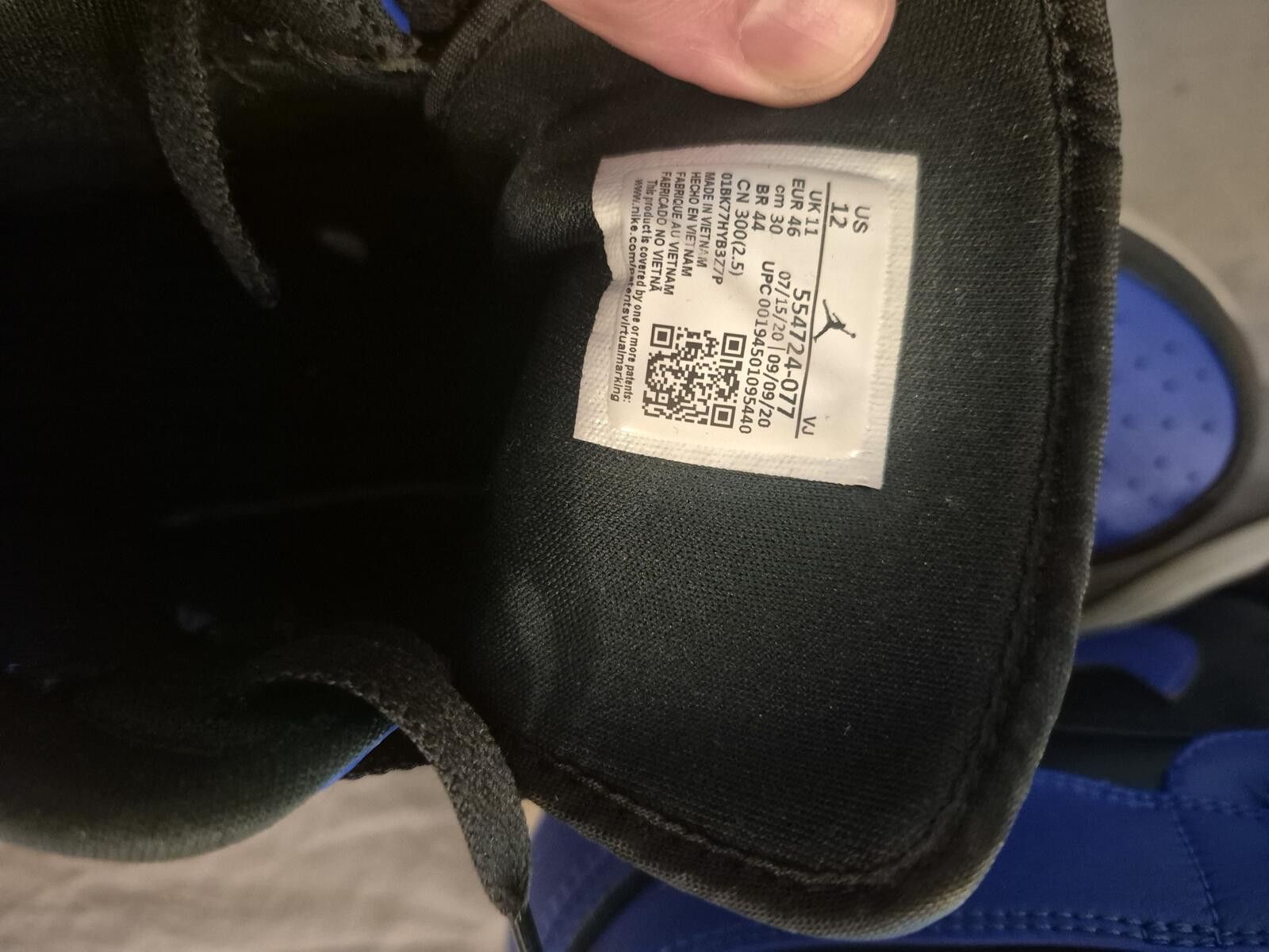 Jordan Brand Jordan 1 Mid Hyper Royal Tumbled Leather Size 10 Men Size US 10 / EU 43 - 6 Thumbnail