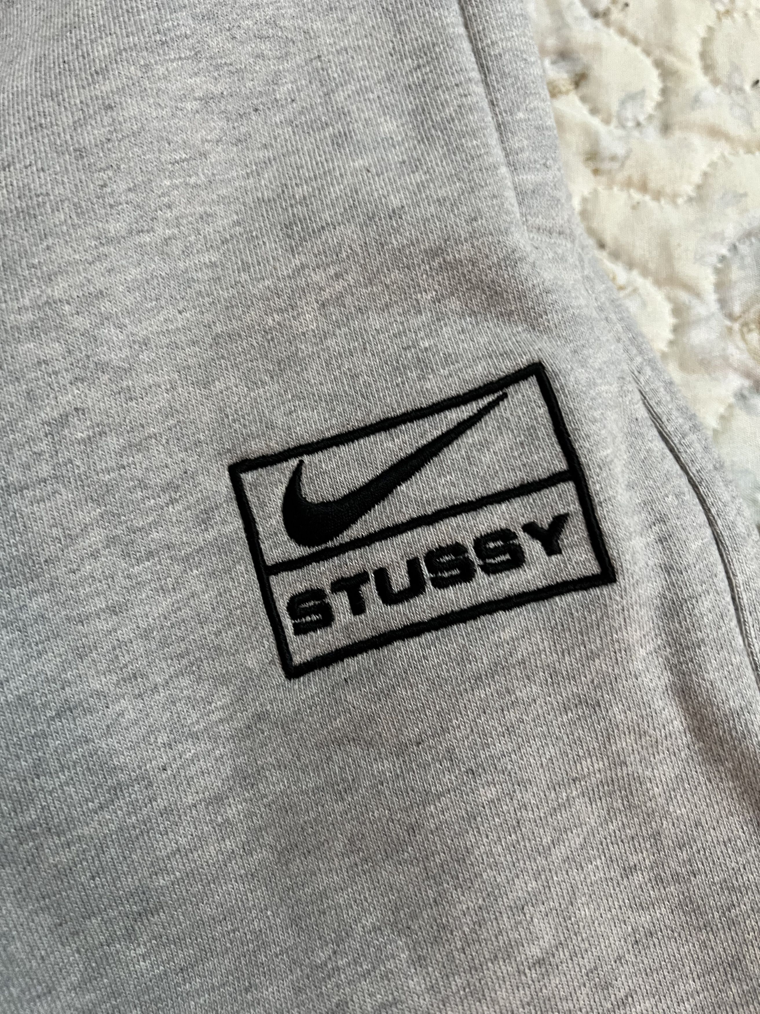 Nike × Stussy XS Nike Stussy Fleece Sweatpants Grey FW25 Fleece joggers Size US 30 / EU 46 - 8 Thumbnail