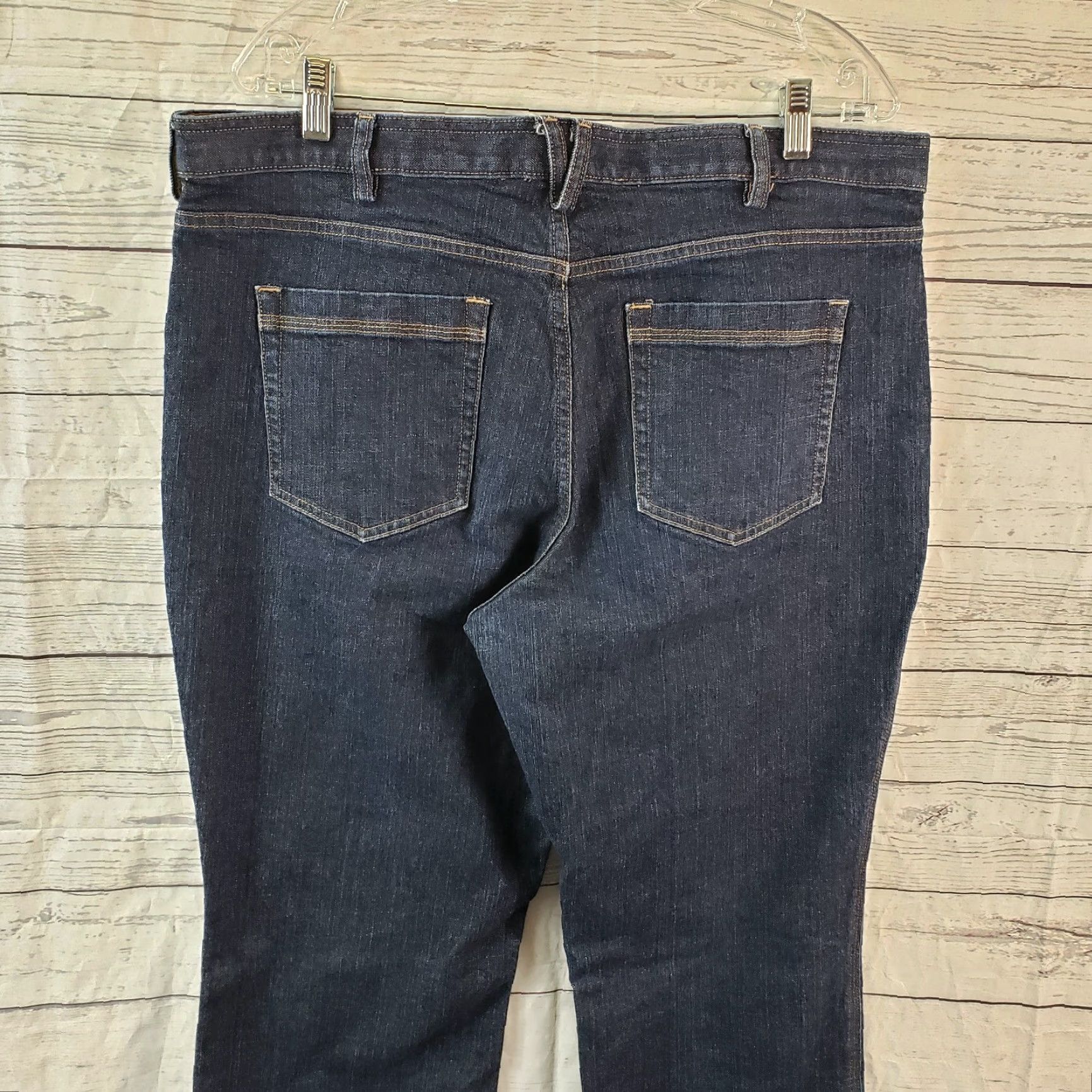 Vintage Duluth DuluthFlex Womens Jeans Relaxed Straight High Rise 16 Blue Denim Cotton Blend Zip Inseam 31.5 Inseam 31.5" Rise 11" Jeans Size 38" / US 16 / IT 52 - 4 Thumbnail