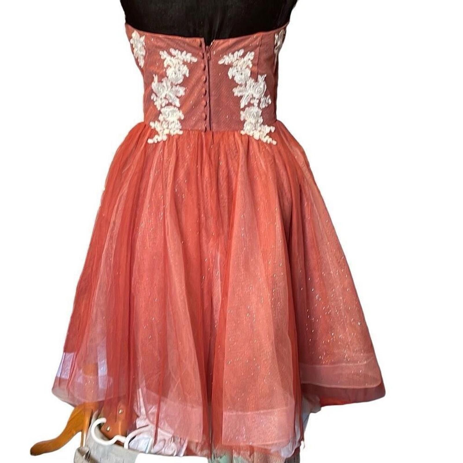 Designer Disney fairytale wedding Alfred Angelo strapless Size S / US 4 / IT 40 - 2 Thumbnail