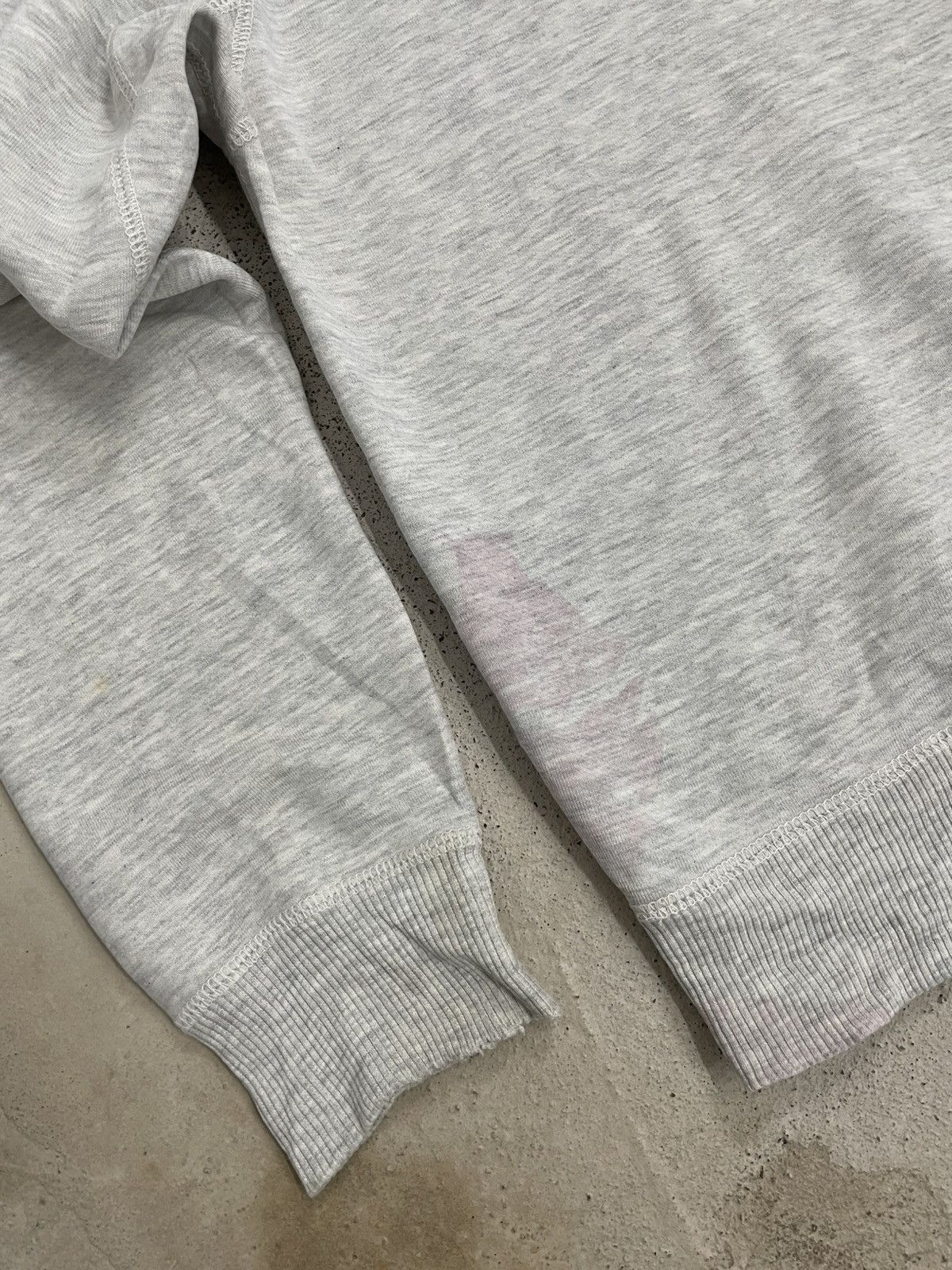 Uniqlo Vintage Y2K Uniqlo Distressed Defect Red Spot Rubbish Size US L / EU 52-54 / 3 - 10 Thumbnail