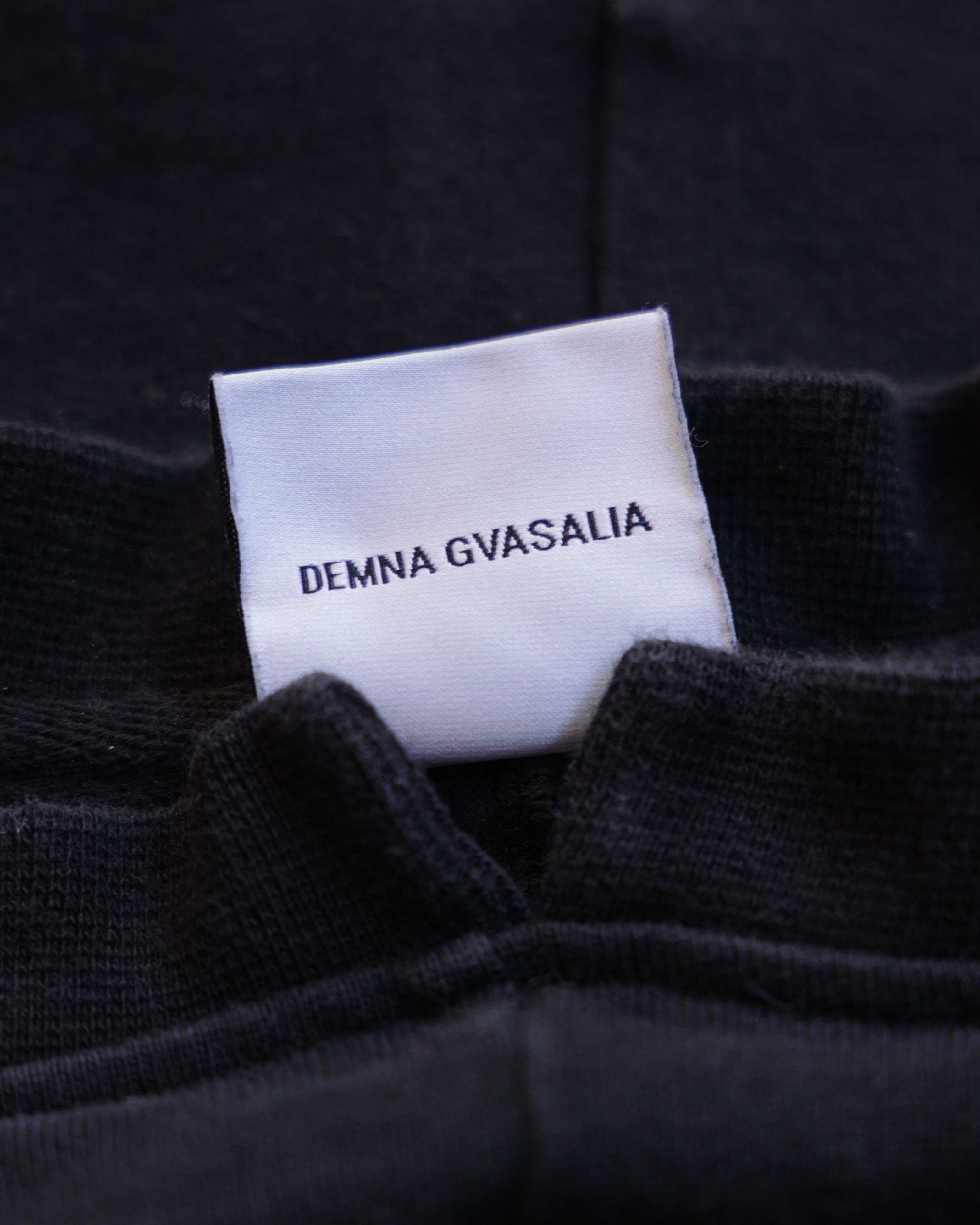 Vetements VETEMENTS FALL 15 SECURITE RECONSTRUCTED T SHIRT Size US S / EU 44-46 / 1 - 9 Thumbnail