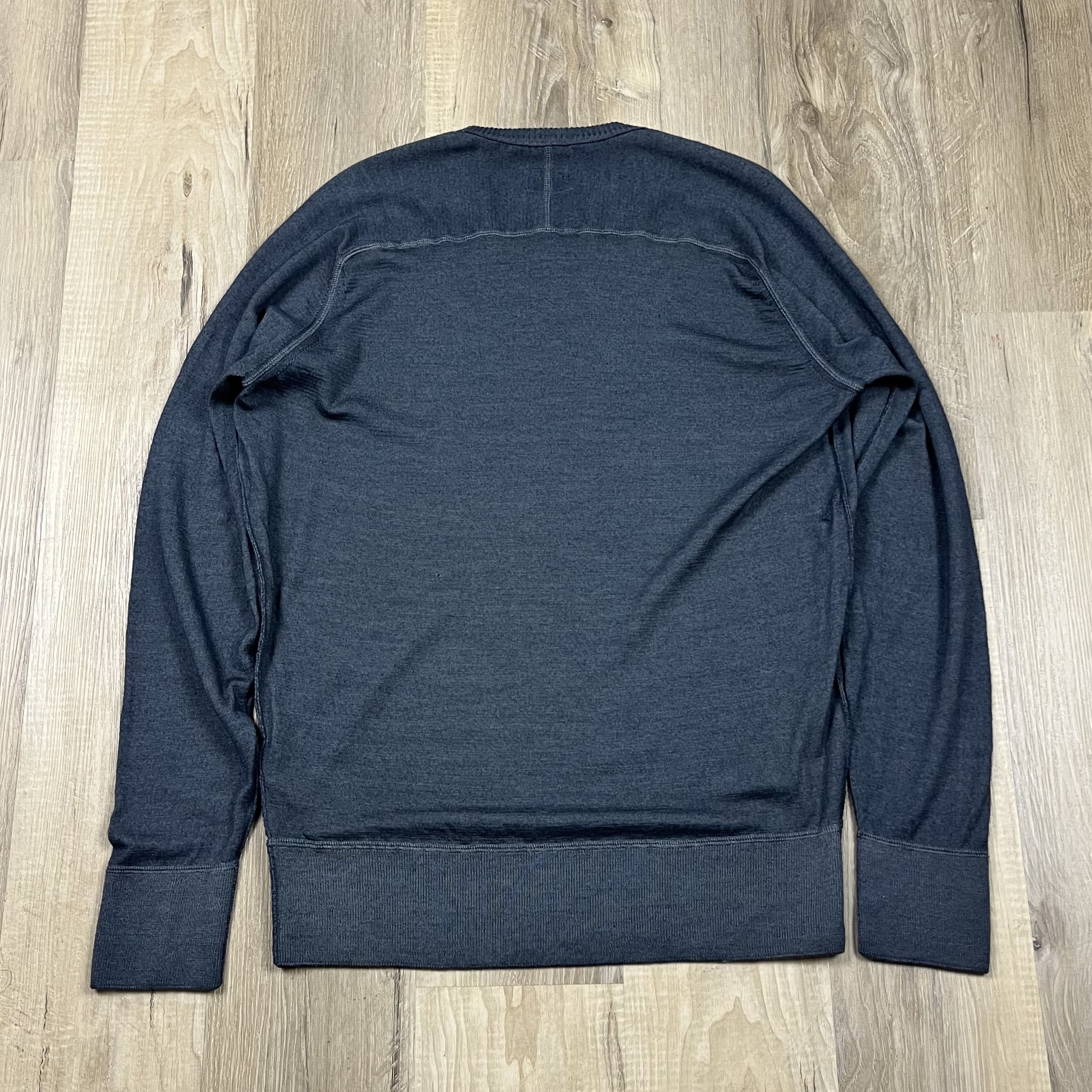 C.P. Company C.P. Company 100% Wool Sweater Fast Dyed Crew Neck Size US L / EU 52-54 / 3 - 3 Thumbnail