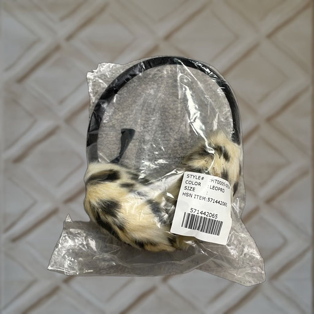 Vintage VINTAGE Curations Fluffy Fur Ear Muffs Womens One Size Brown Black Leopard NWT Winter Size ONE SIZE - 1 Thumbnail