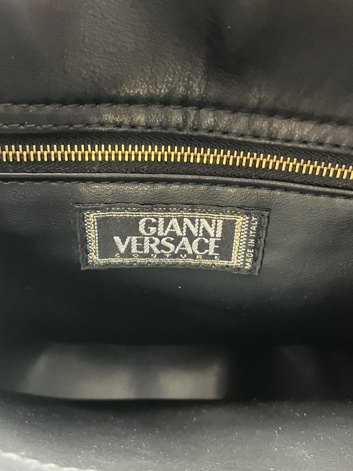 Versace Vintage Gianni Versace Couture Medusa Hobo Bag Black Leather Size ONE SIZE - 19 Thumbnail