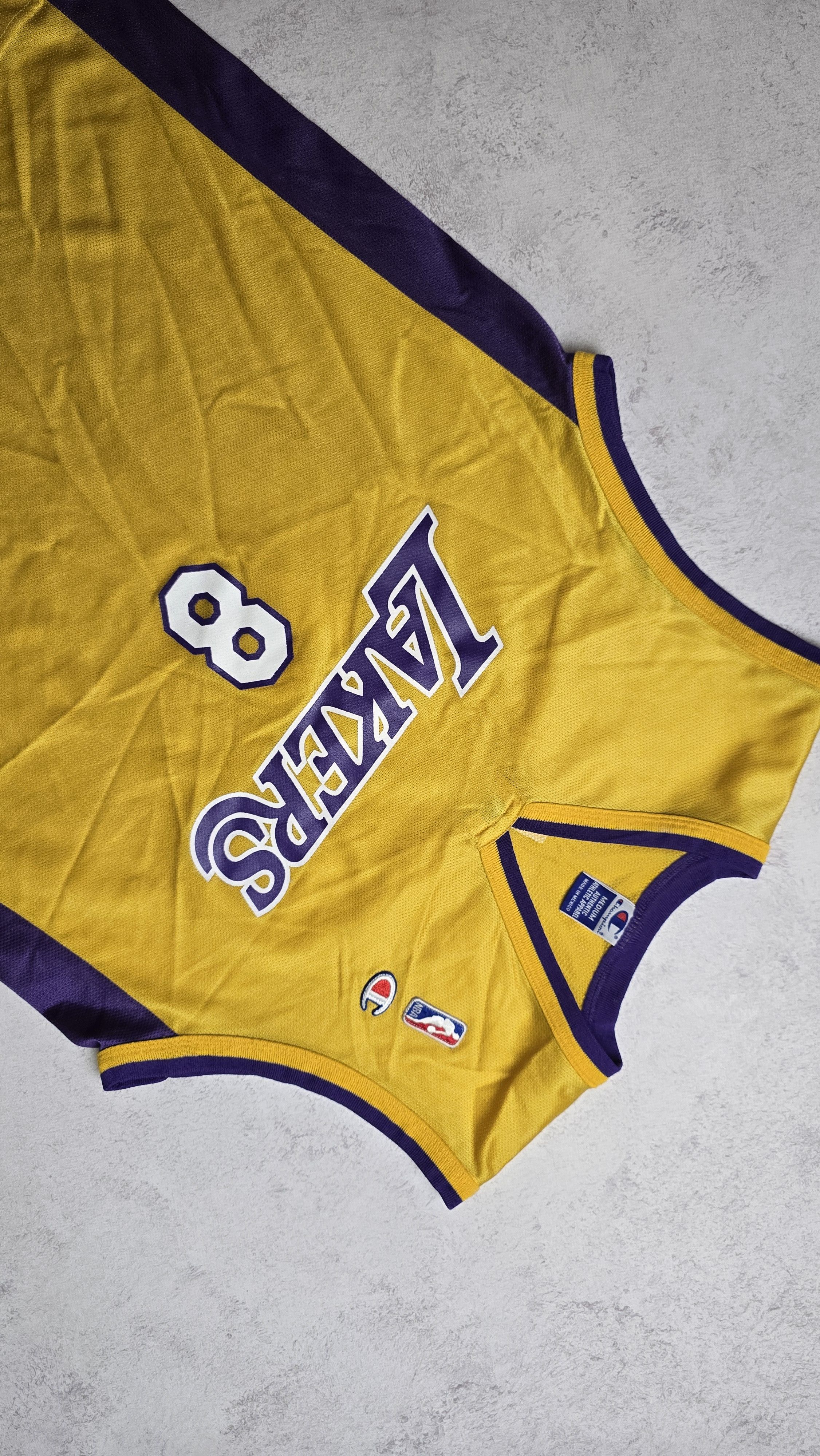 Champion Vintage LA Lakers Kobe Bryant #8 NBA Basketball Jersey Size US M / EU 48-50 / 2 - 9 Thumbnail