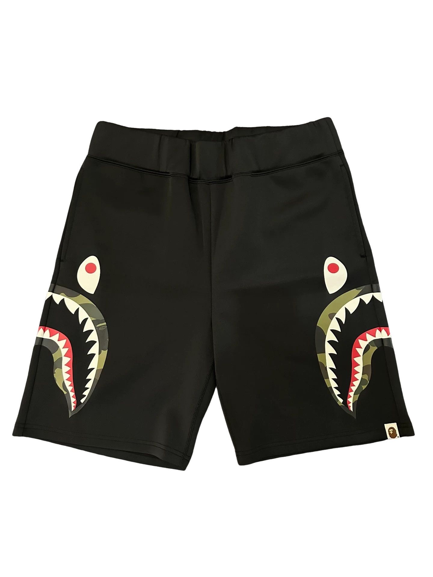 Bape A Bathing Ape Shark Camo Shorts Size L Size US 34 / EU 50 - 1 Thumbnail
