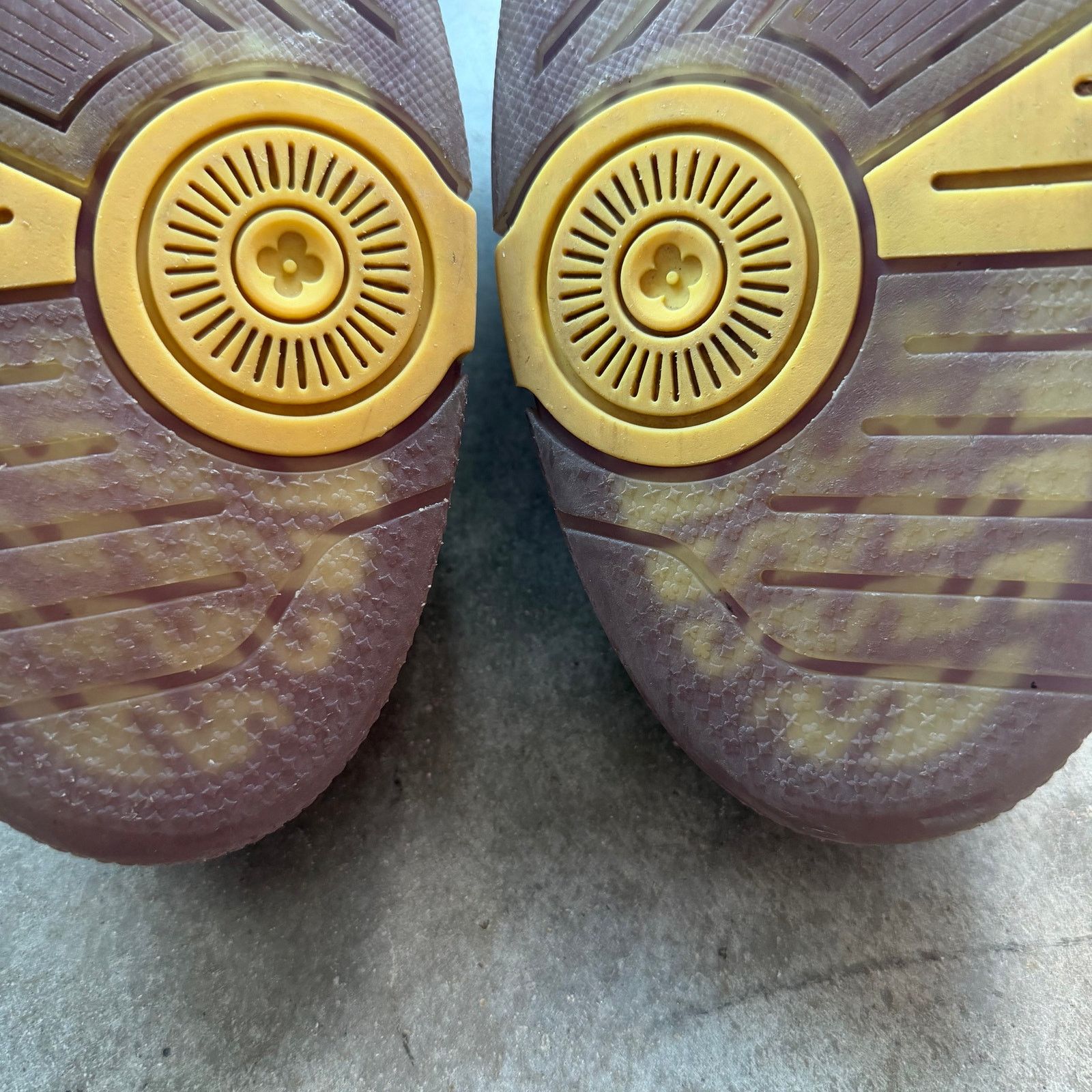Louis Vuitton Louis Vuitton Trainer Brown Monogram Yellow Purple Size US 12.5 / EU 45-46 - 8 Thumbnail