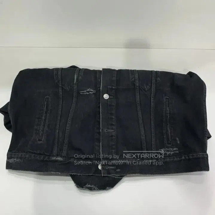 Balenciaga Balenciaga Black Distressed Denim Jacket for Men. Size US S / EU 44-46 / 1 - 7 Thumbnail