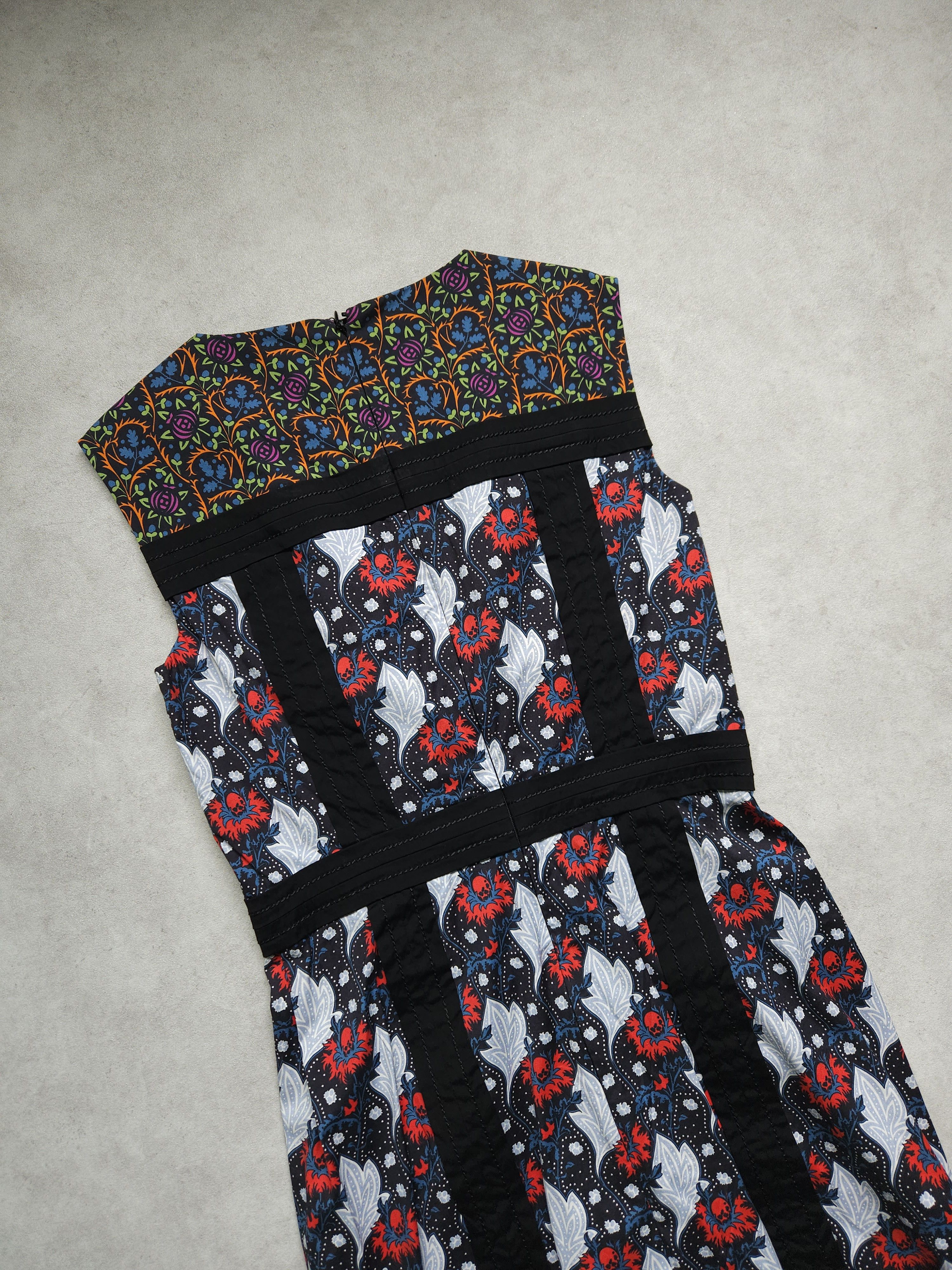 Prada SS2015 Holliday & Brown prada floral sleeveless midi dress Size XS / US 0-2 / IT 36-38 - 7 Thumbnail