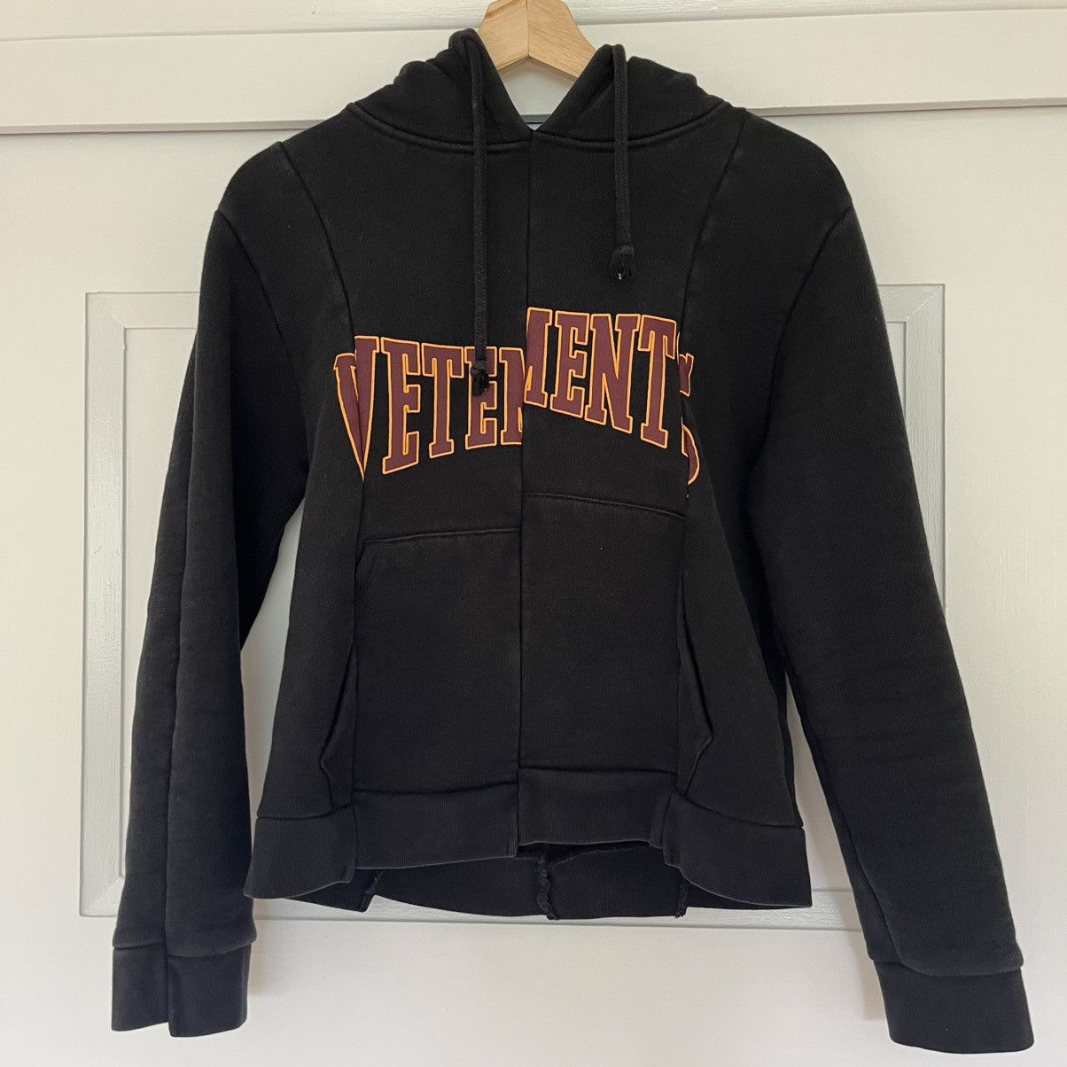 Vetements Vetements 2016 hoodie Size M / US 6-8 / IT 42-44 - 1 Thumbnail