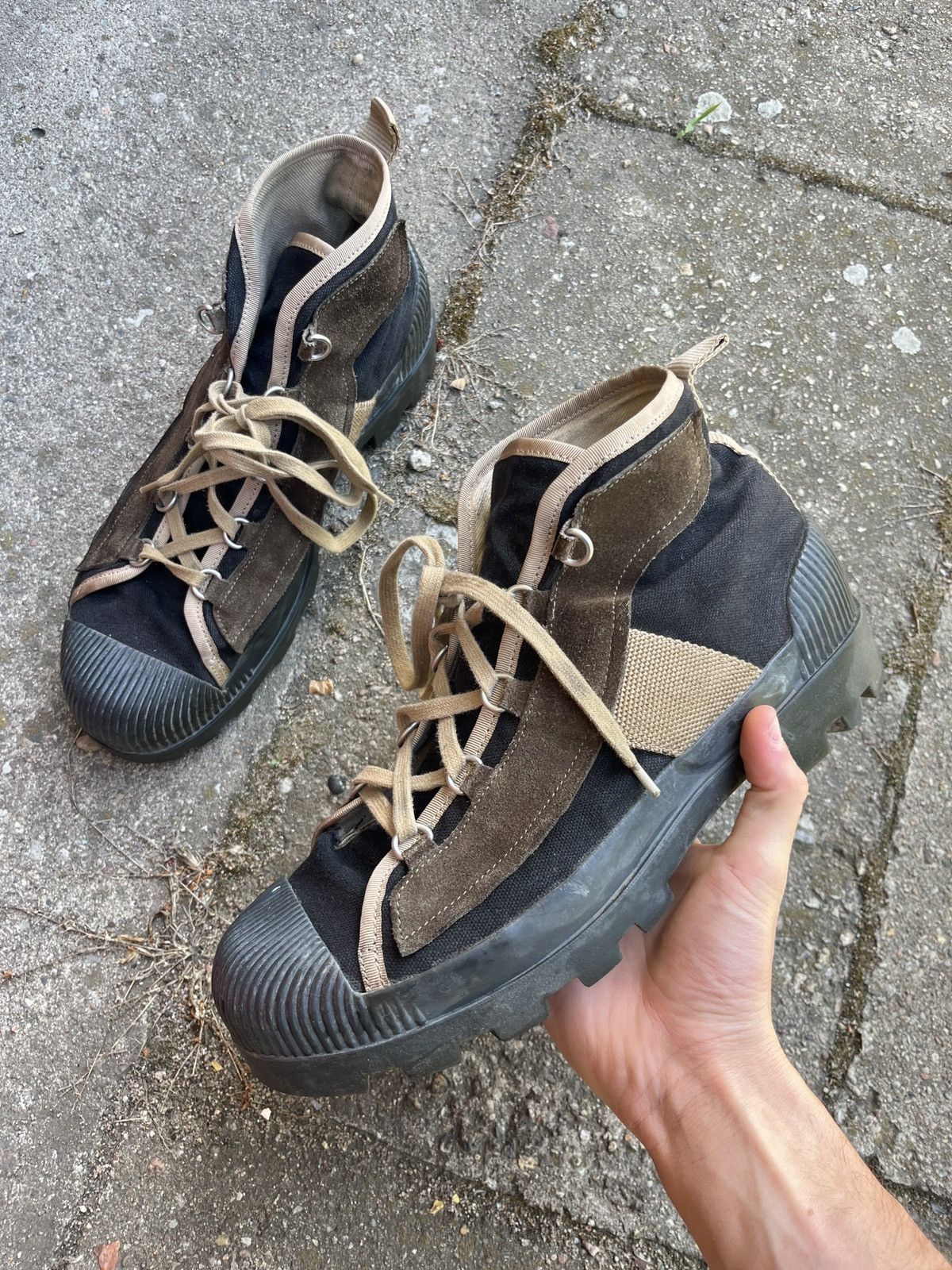 Acne Studios Acne studios FW19 daniel suede grosgrain military boots Size US 11 / EU 44 - 1 Thumbnail