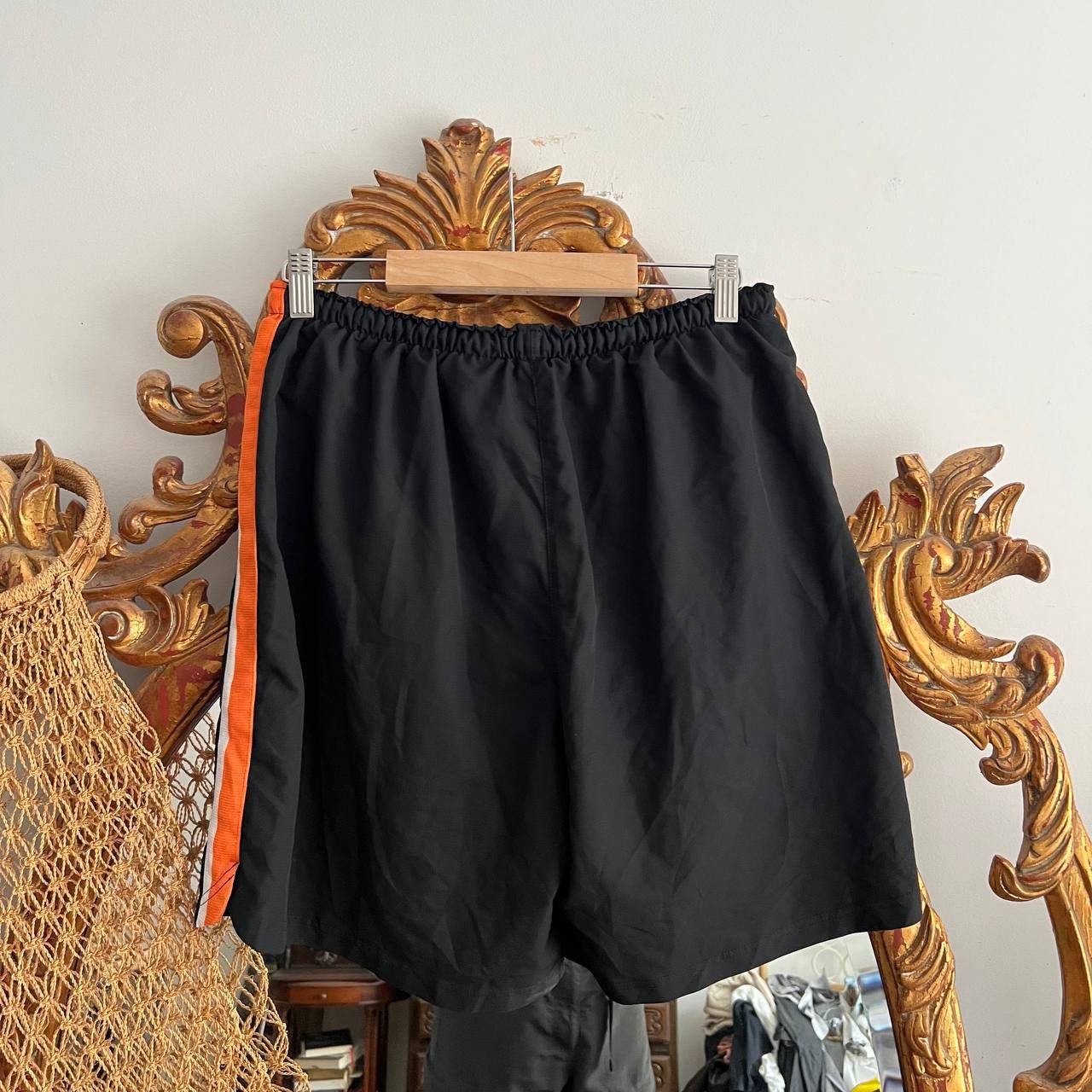 Nike Nike Valencia vintage short Size:M 2000s Size US 34 / EU 50 - 2 Thumbnail