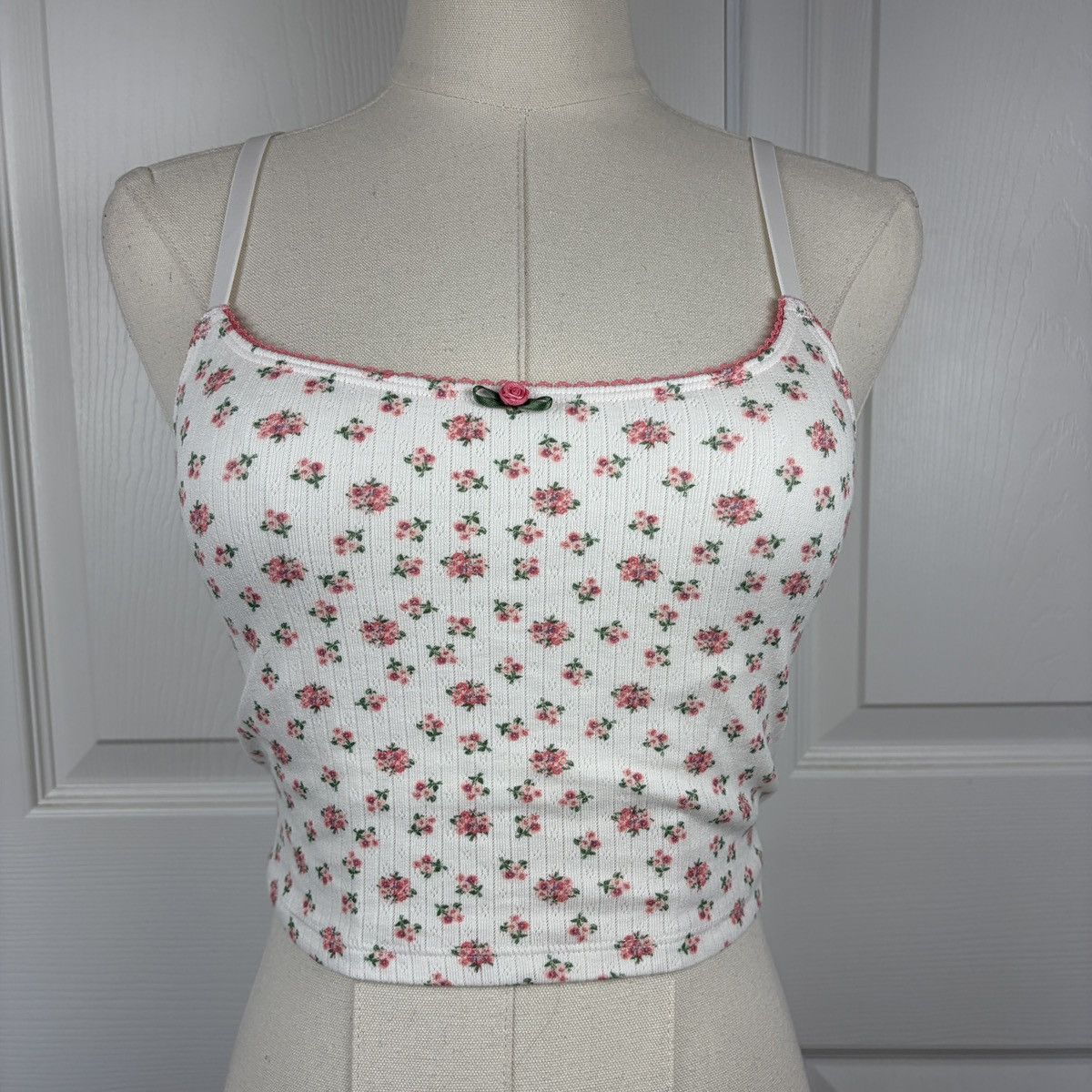 Other Colsie white floral cami Size S / US 4 / IT 40 - 1 Thumbnail