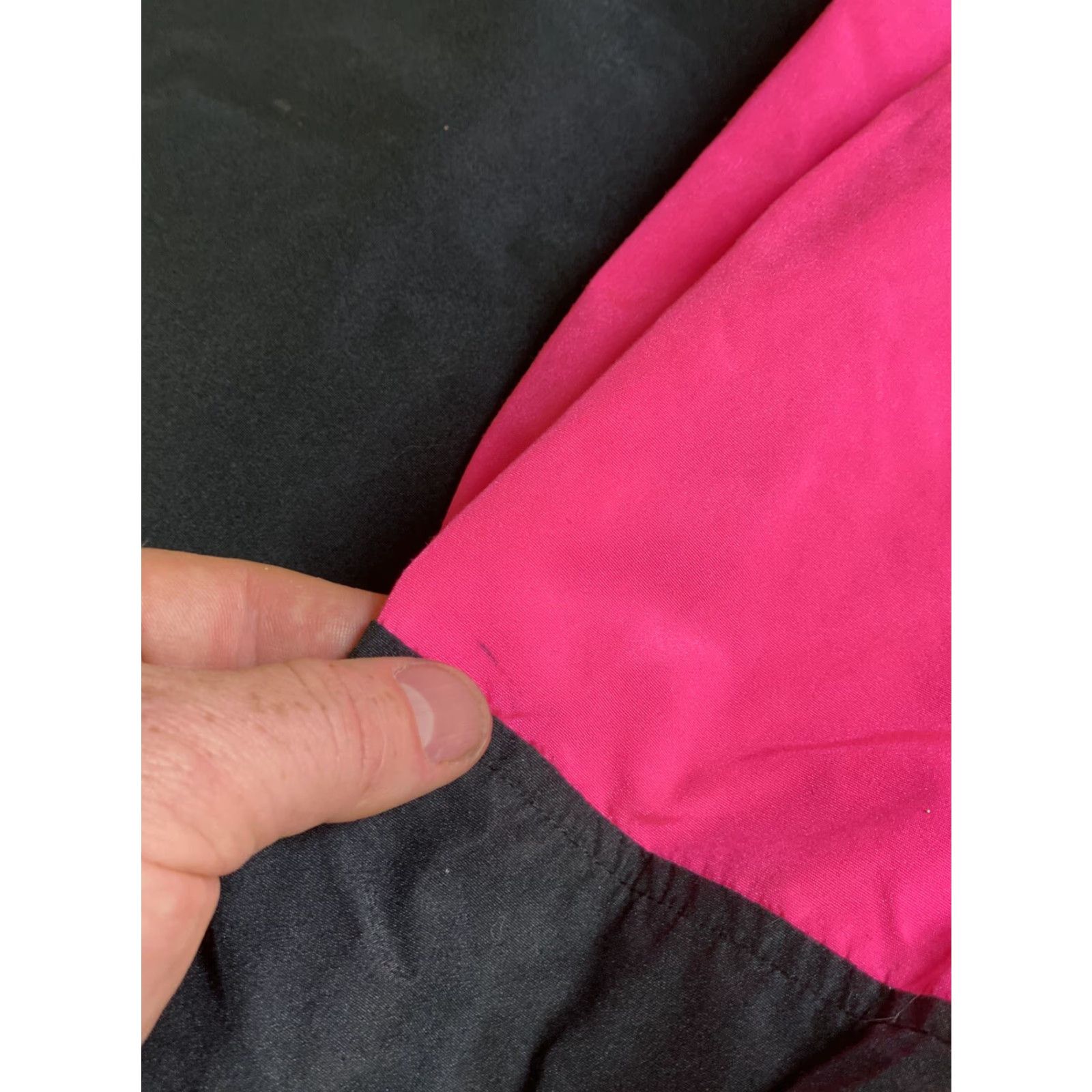 CB Sports VINTAGE CB Sports Jacket Men M/L Neon Pink Black Nylon 1989 1980s Pullover Kangaroo Pocket Snaps Modern Retro Look Men/Womens Size M / US 6-8 / IT 42-44 - 5 Thumbnail