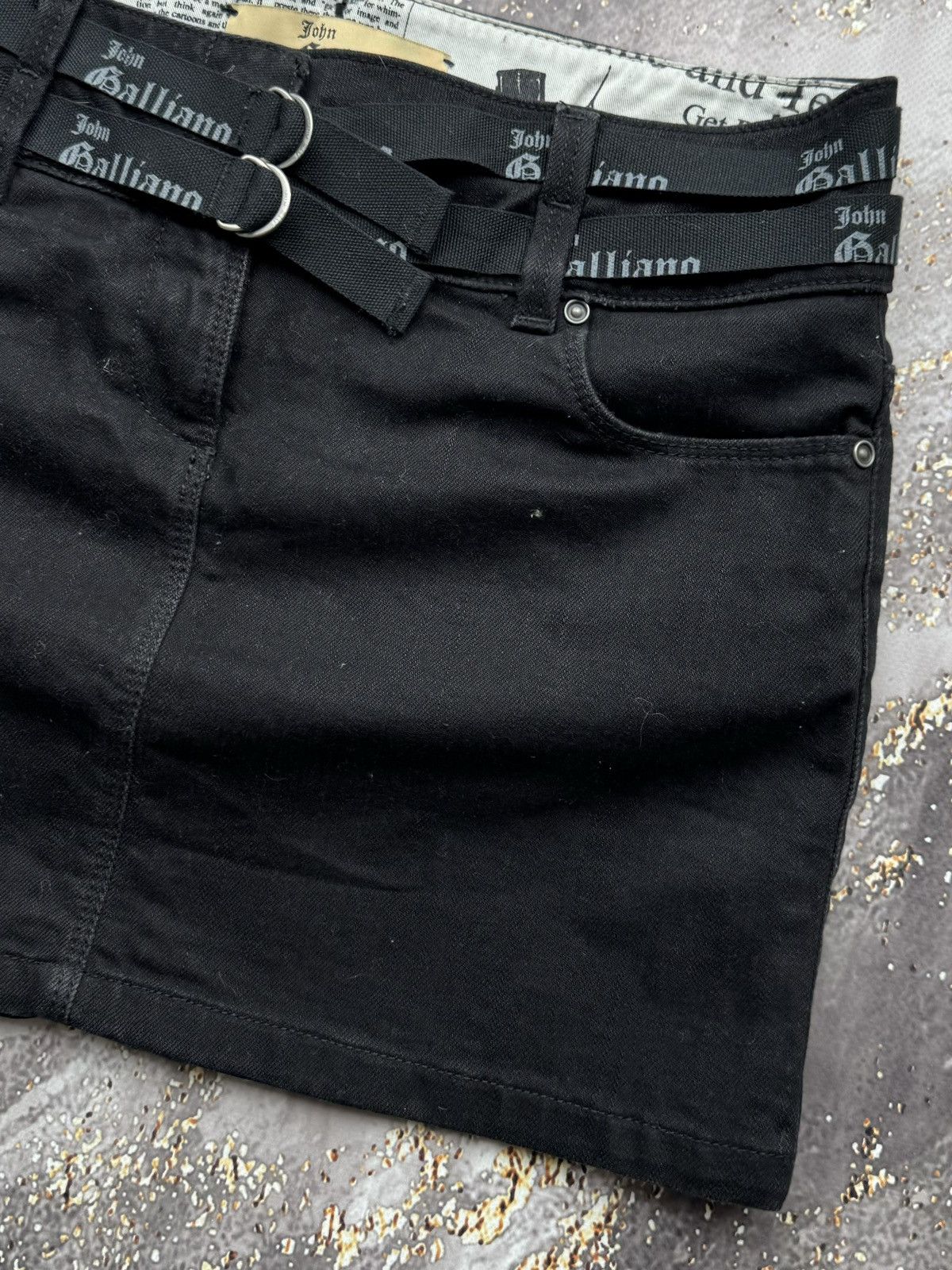 John Galliano × Vintage John Galliano Double Belted Vintage Mini Skirt Size 32" / US 10 / IT 46 - 3 Thumbnail