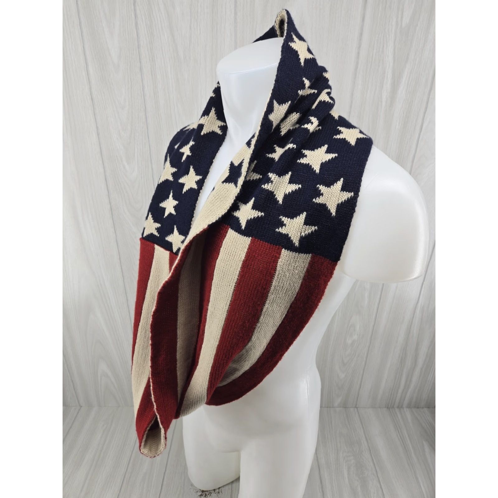 Vintage VINTAGE Unisex USA Flag Knit Infinity Scarf Wrap One Size Wrap Scarf USA Flag Infinity Knit Unbranded Men Women Size ONE SIZE - 4 Thumbnail