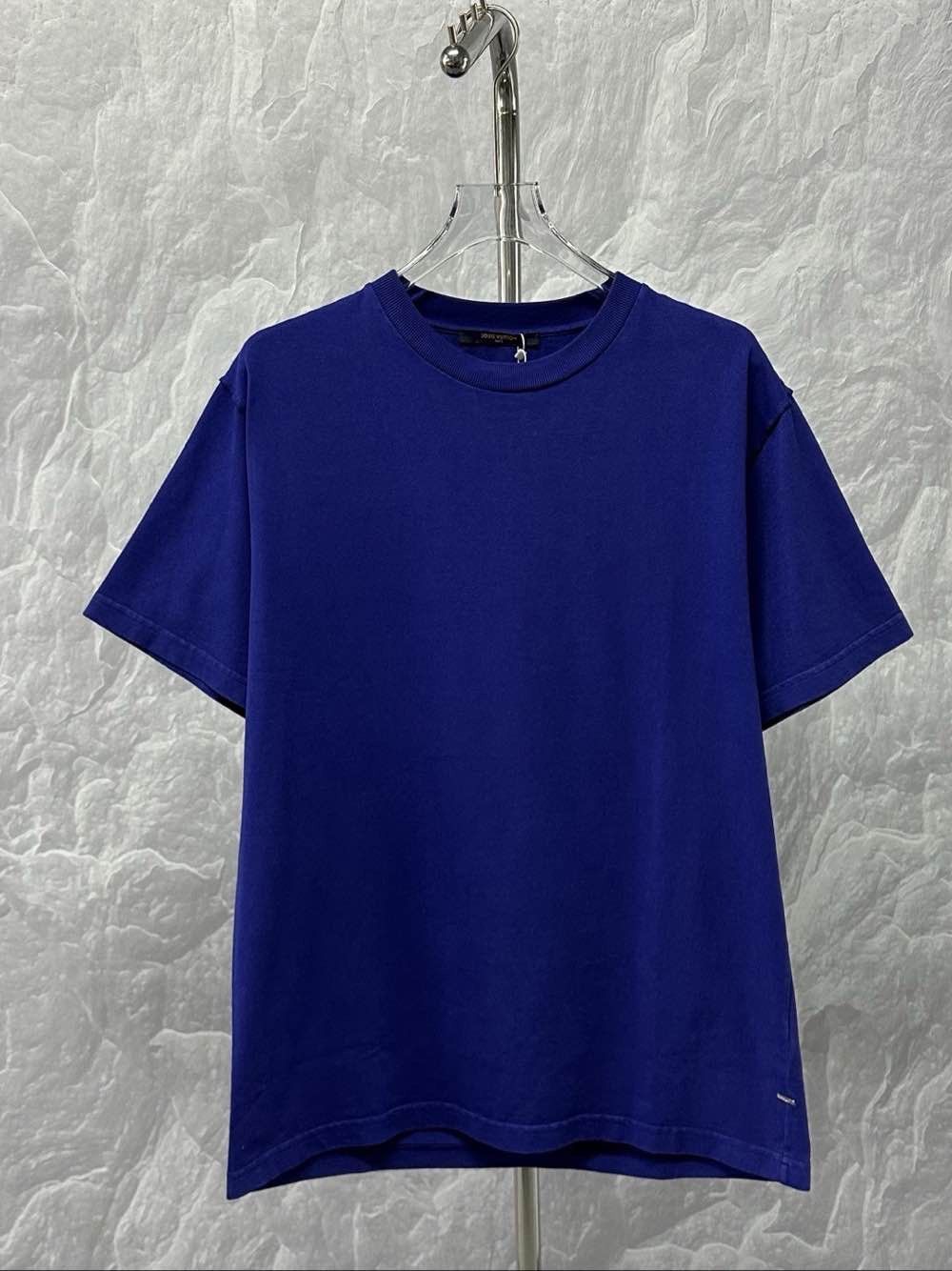 Louis Vuitton Louis Vuitton Staples Edition T-Shirt Size L Size US L / EU 52-54 / 3 - 1 Thumbnail
