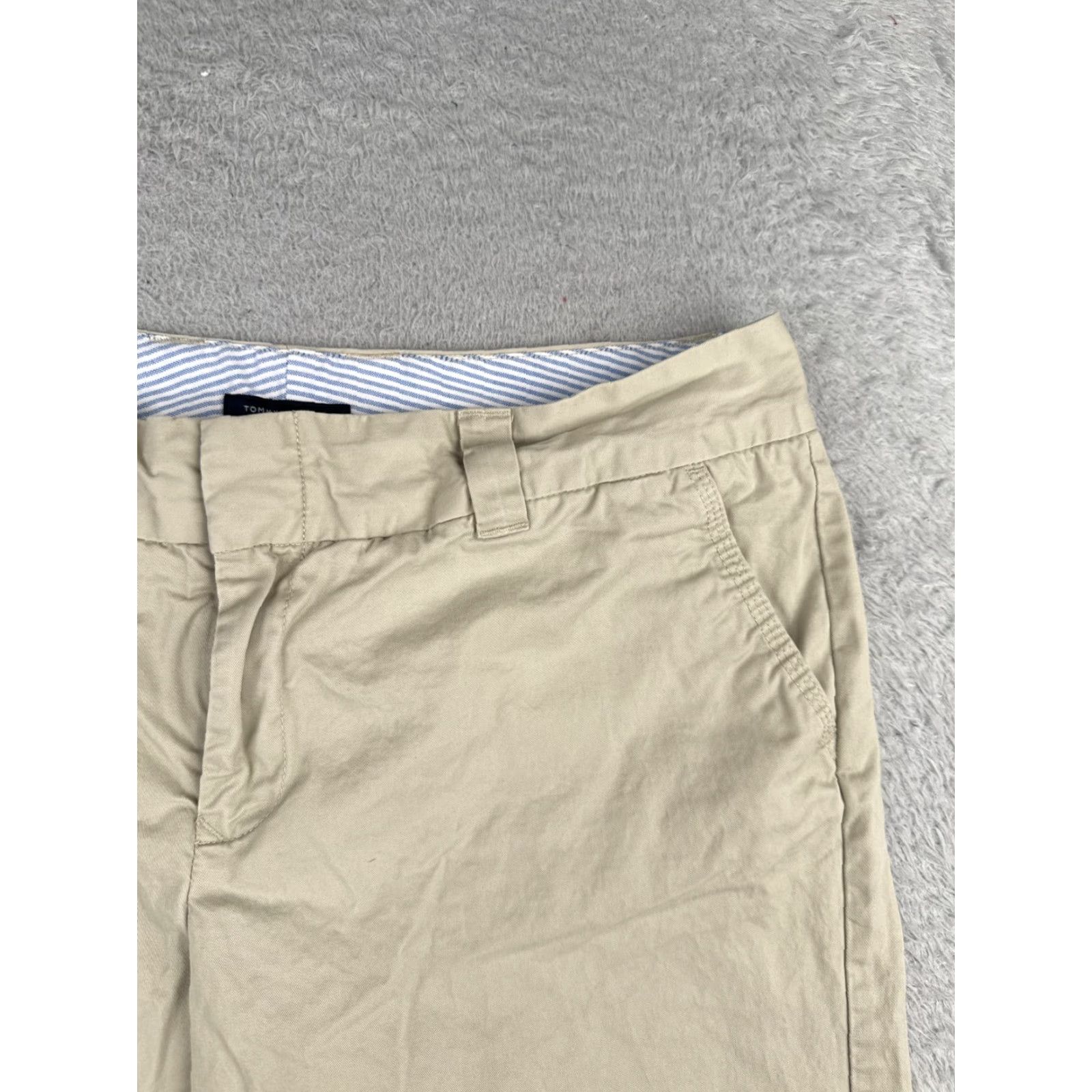 Tommy Hilfiger Tommy Hilfiger Shorts Women 14 Beige Chino Cotton Twill Mid Rise Zip Fly 34x11 Size 36" / US 14 / IT 50 - 5 Thumbnail