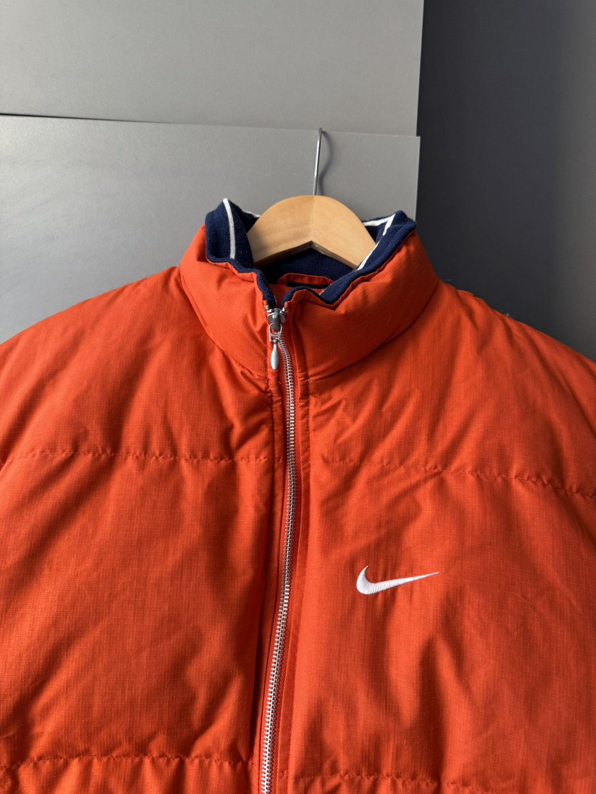 Nike × Vintage Vintage Nike Big Logo Down Jacket Puffer Drill Y2k Size M / US 6-8 / IT 42-44 - 3 Thumbnail