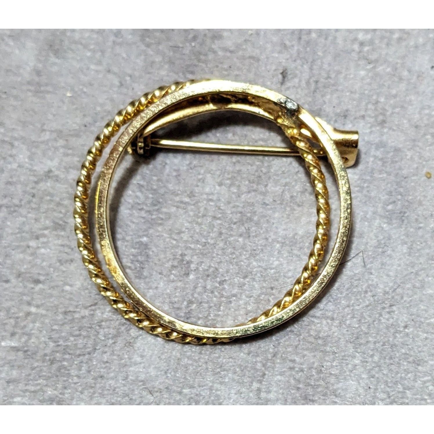 Other Gold Tone Double Layer Open Circle Brooch Size ONE SIZE - 4 Thumbnail