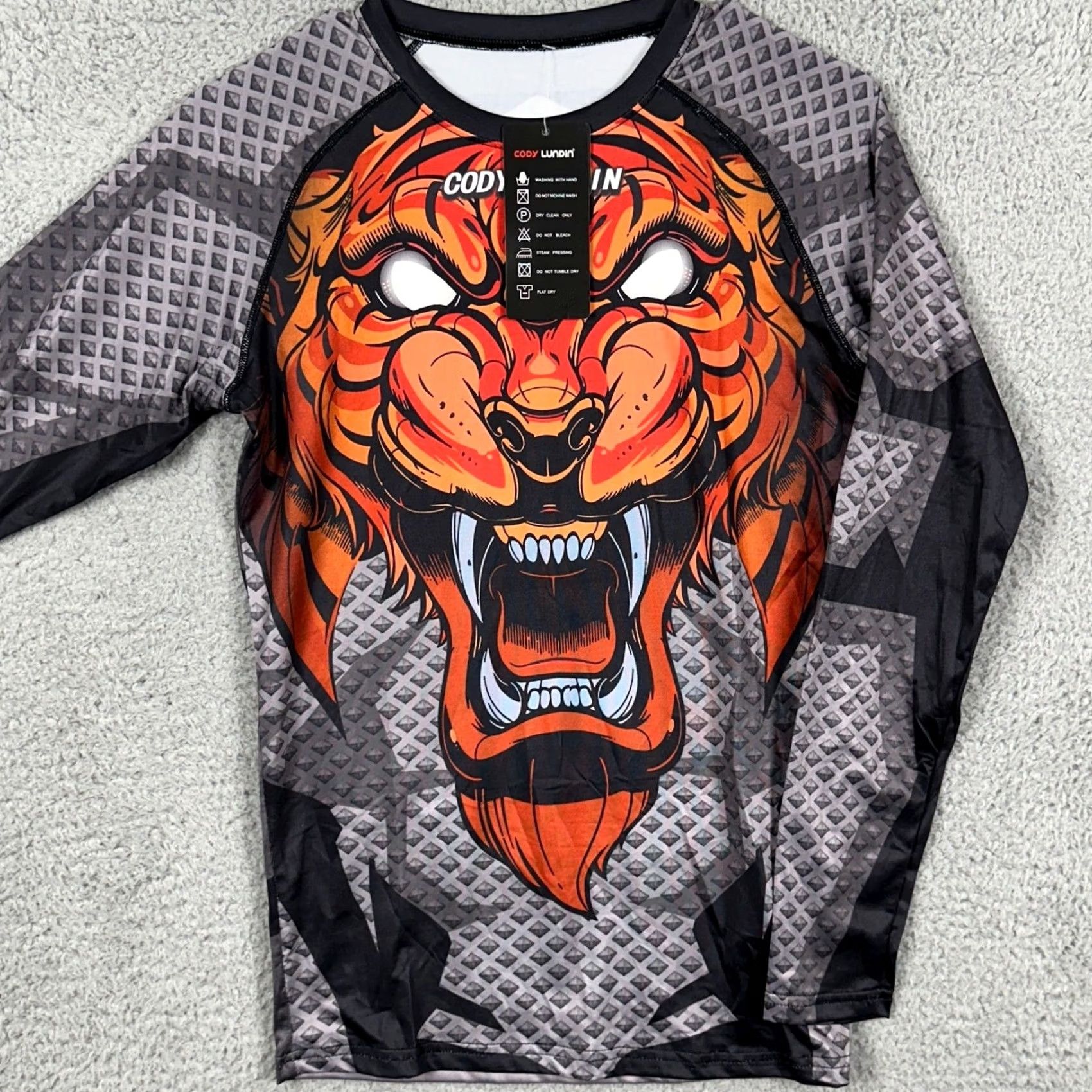 Vintage Cody Lundin Athletic Shirt Men Large Gray Tiger Rush Guard Compression Tight NEW Size US L / EU 52-54 / 3 - 2 Thumbnail