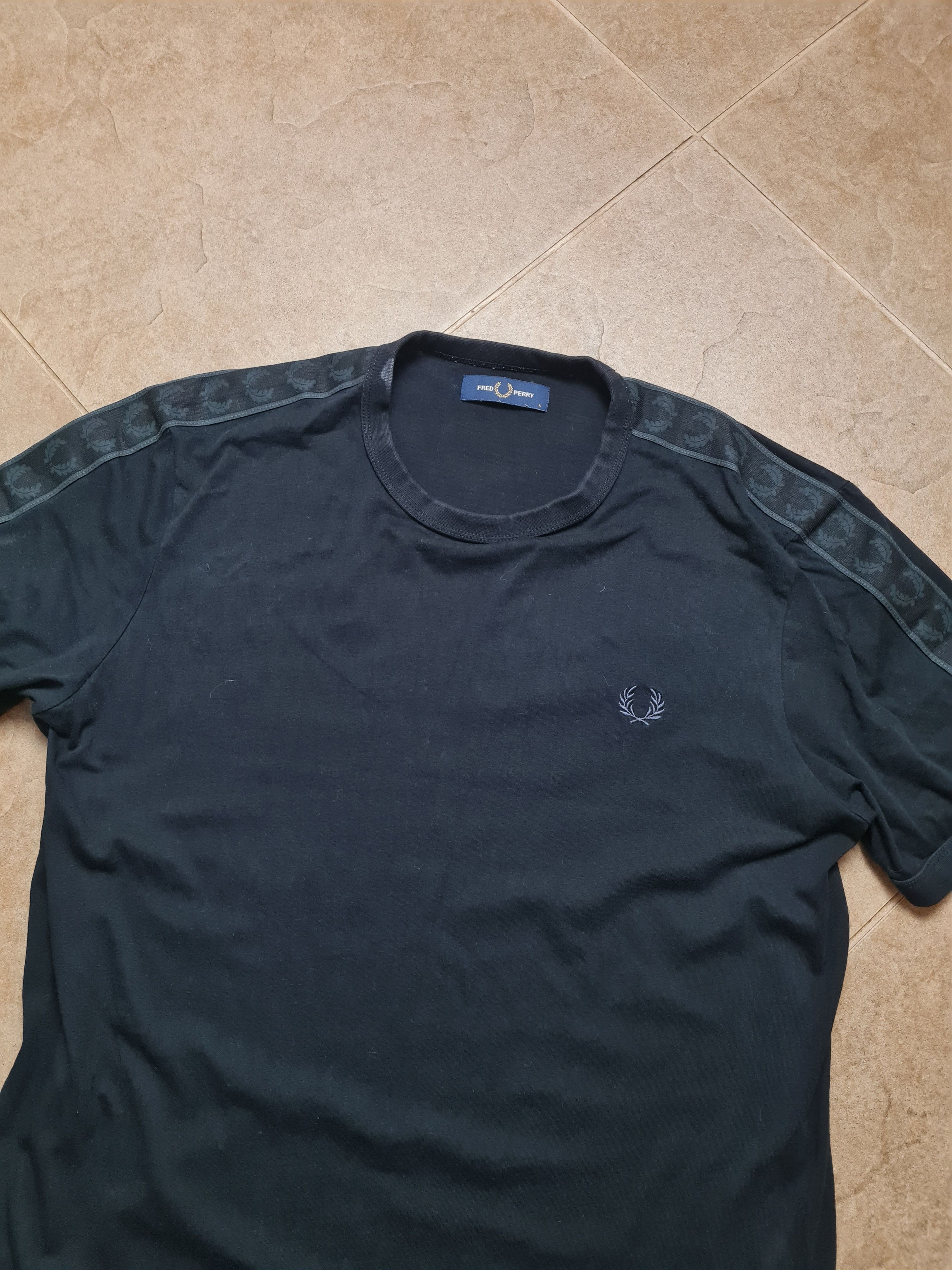 Fred Perry Fred Perry - Contrast Tape Ringer T-Shirt M4613 black Sz L Size US L / EU 52-54 / 3 - 15 Thumbnail