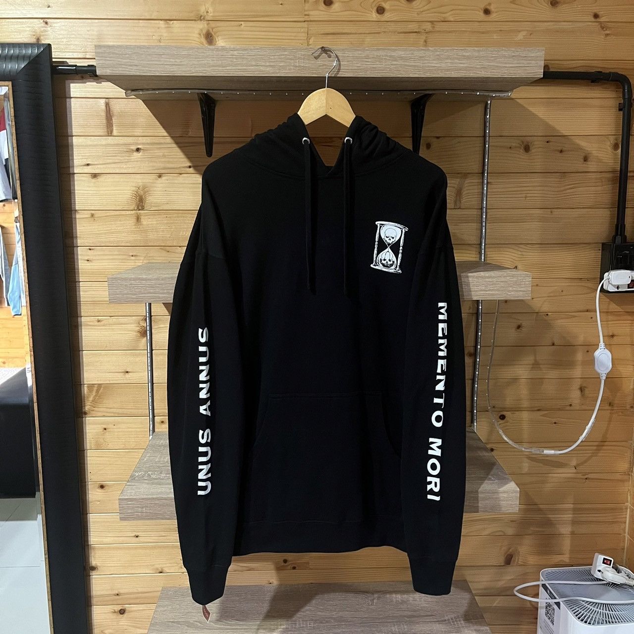 *rare* Unus outlet Annus Hoodie