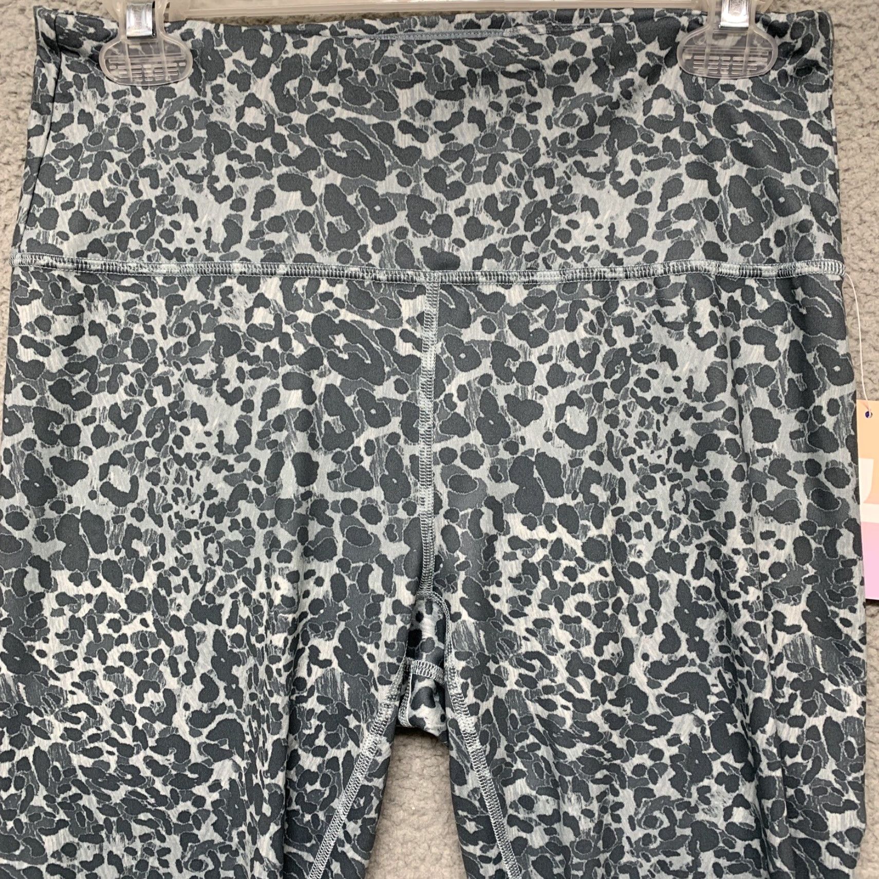 Vintage JoyLab Leggings Women’s M High Rise Hidden Key Pocket Chita Print Teal Green Size 32" / US 10 / IT 46 - 2 Thumbnail