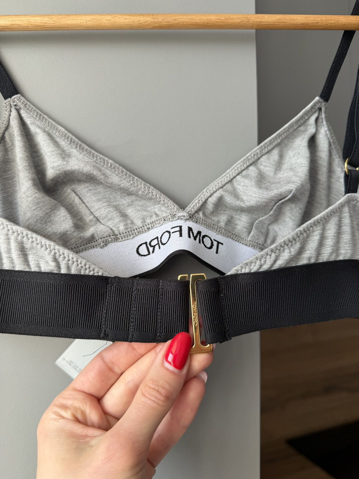 Tom Ford Tom Ford Gray Stretch-Modal Logo-Detailed Top Size S / US 4 / IT 40 - 6 Thumbnail
