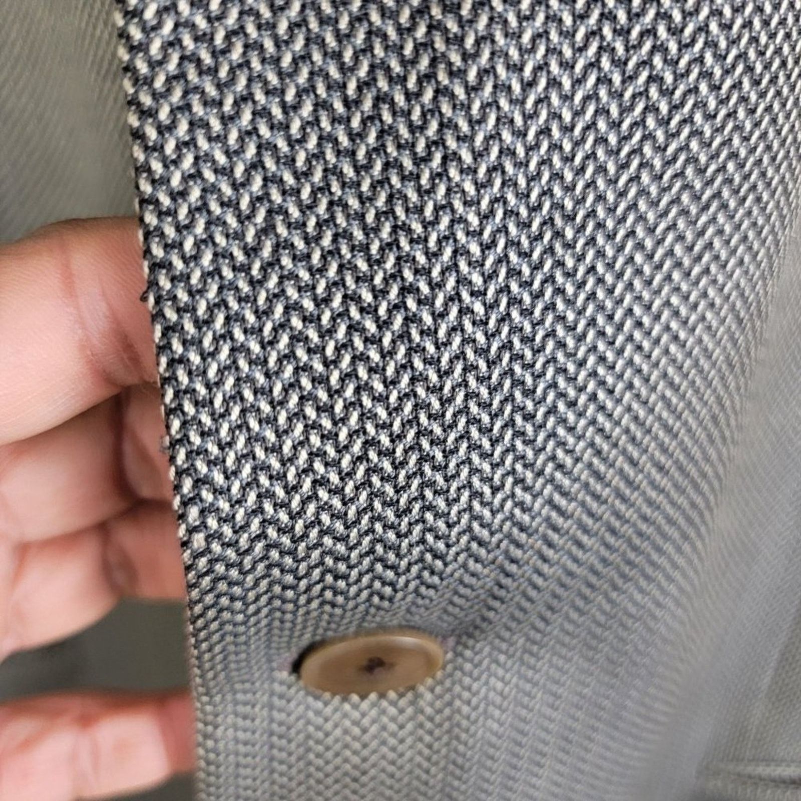 Armani Collezioni Armani Collezioni Herringbone Blazer Model Italy *Read* Size US L / EU 52-54 / 3 - 6 Thumbnail