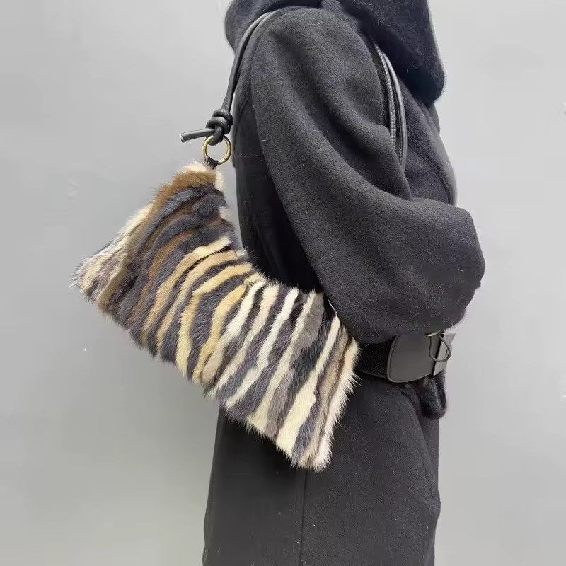 Other Real Mink Fur Genuine Striped Shoulder Bag Size ONE SIZE - 3 Thumbnail