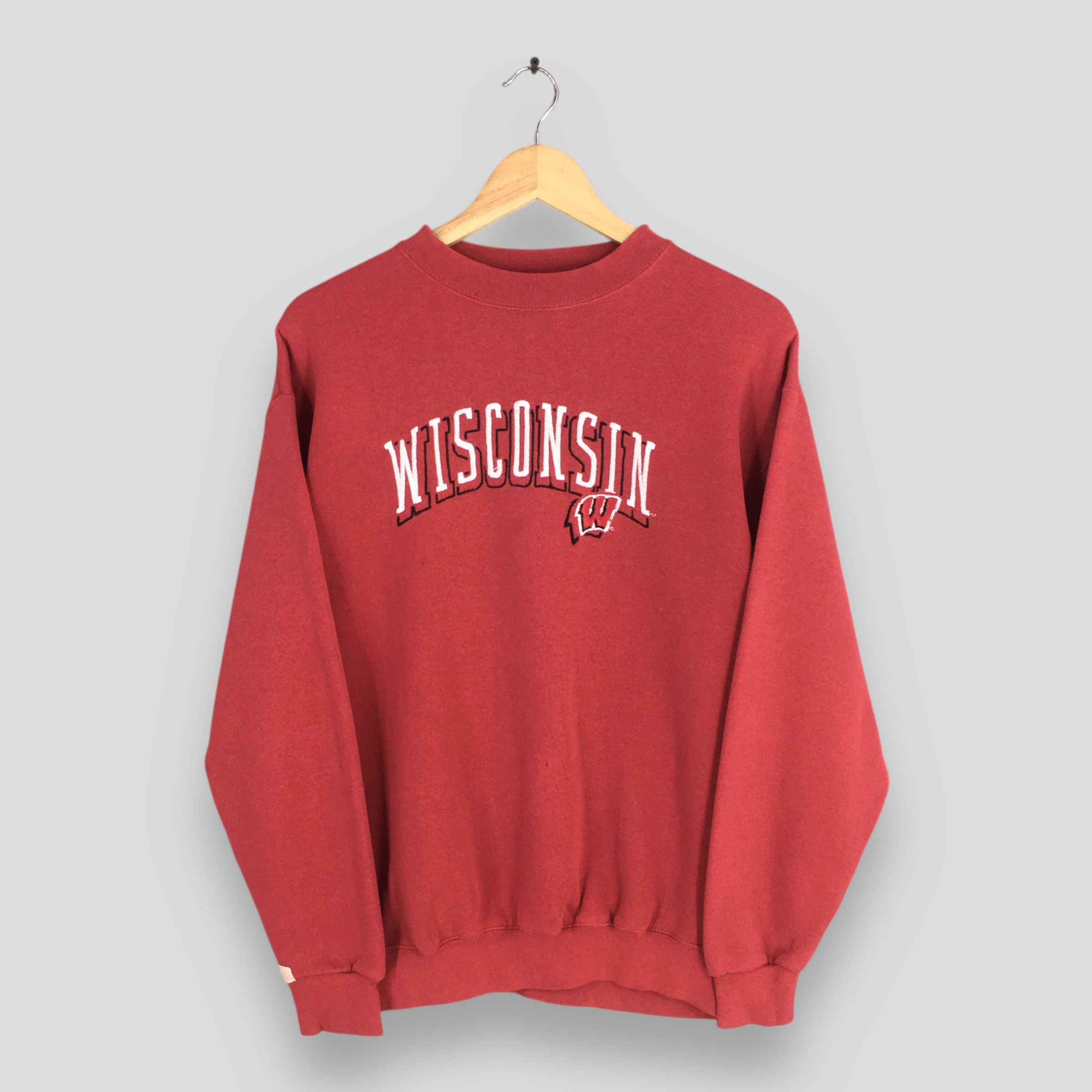 NCAA × Vintage Vintage Wisconsin Badgers Red Sweatshirt Medium Size US M / EU 48-50 / 2 - 1 Thumbnail