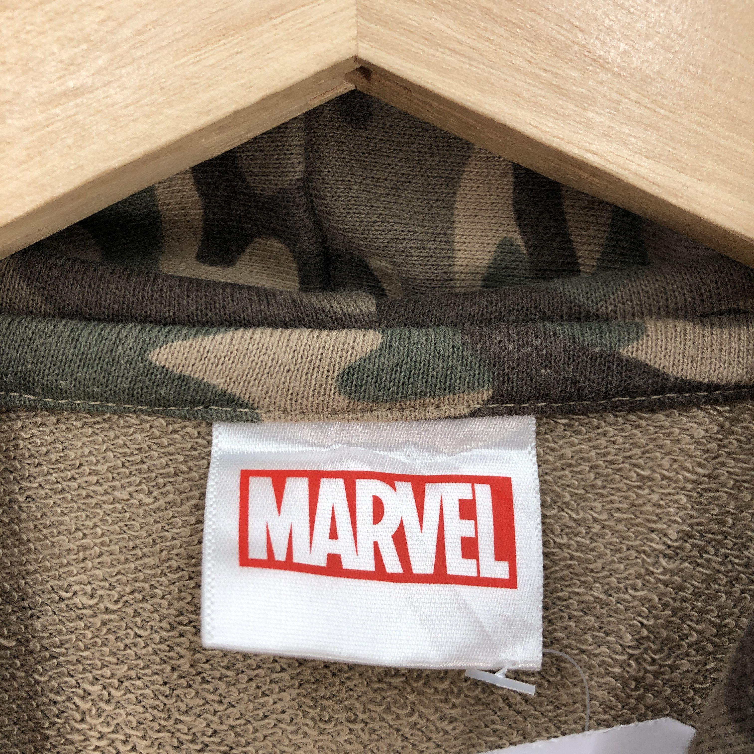 Marvel Comics Marvel Camouflage Sweater Hoodie Movie Cartoon Sweatshirt Size US L / EU 52-54 / 3 - 5 Thumbnail